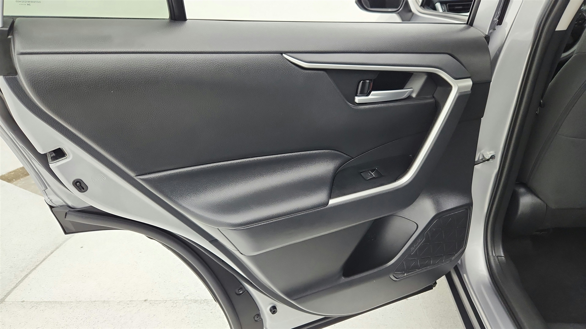 Toyota RAV4  2025