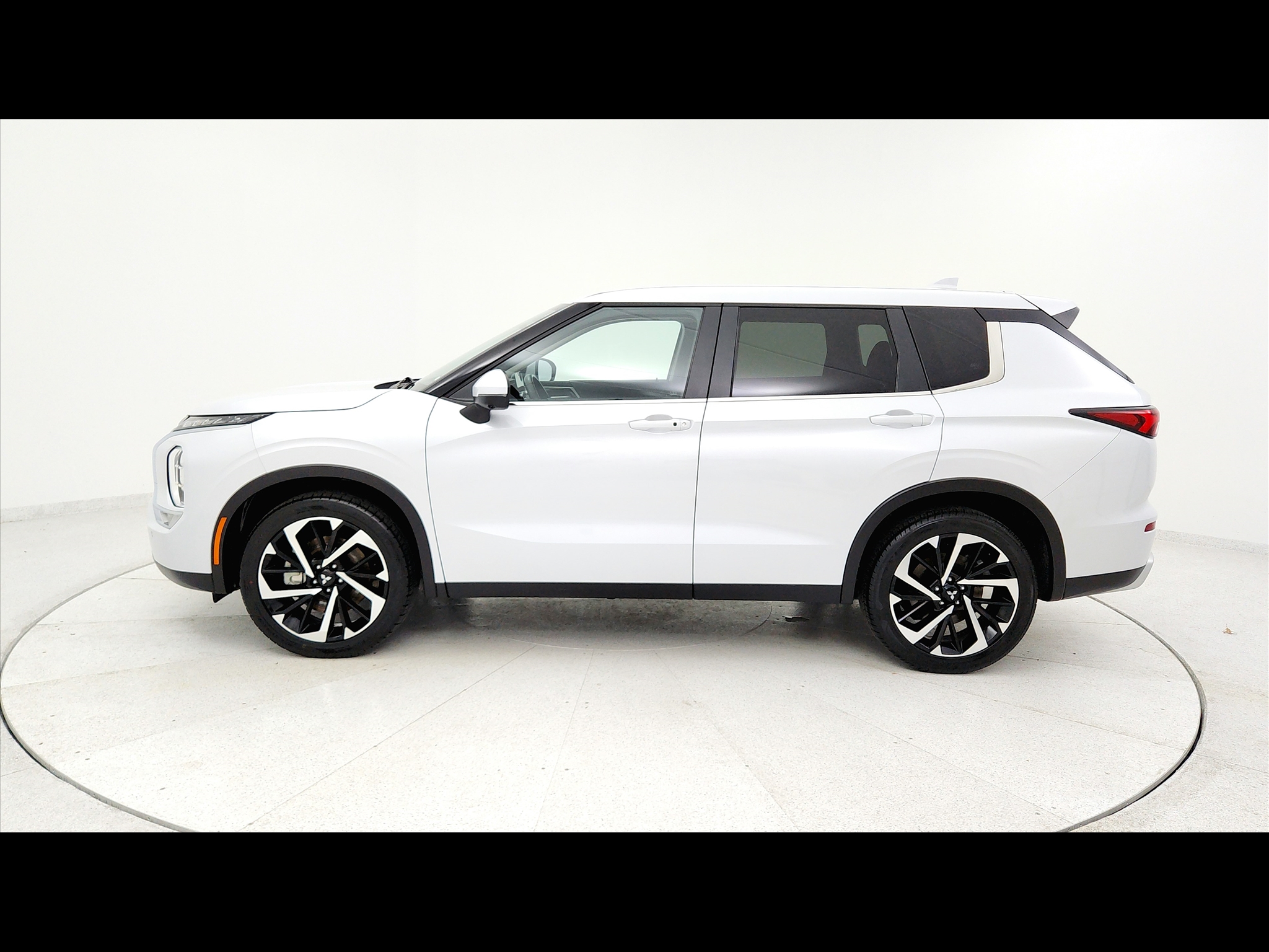 2024 Mitsubishi Outlander SE 4D Sport Utility