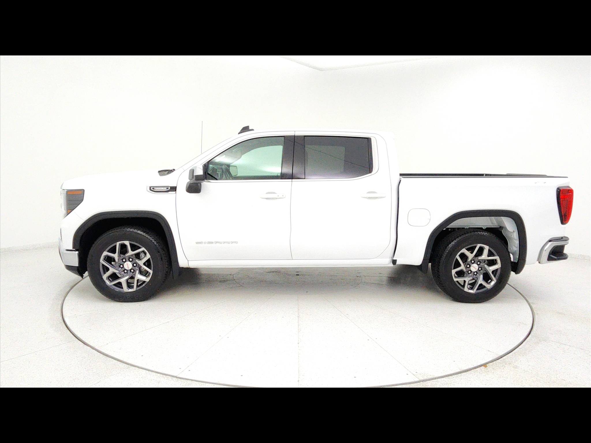 2024 GMC Sierra 1500 SLE Crew Cab 4WD