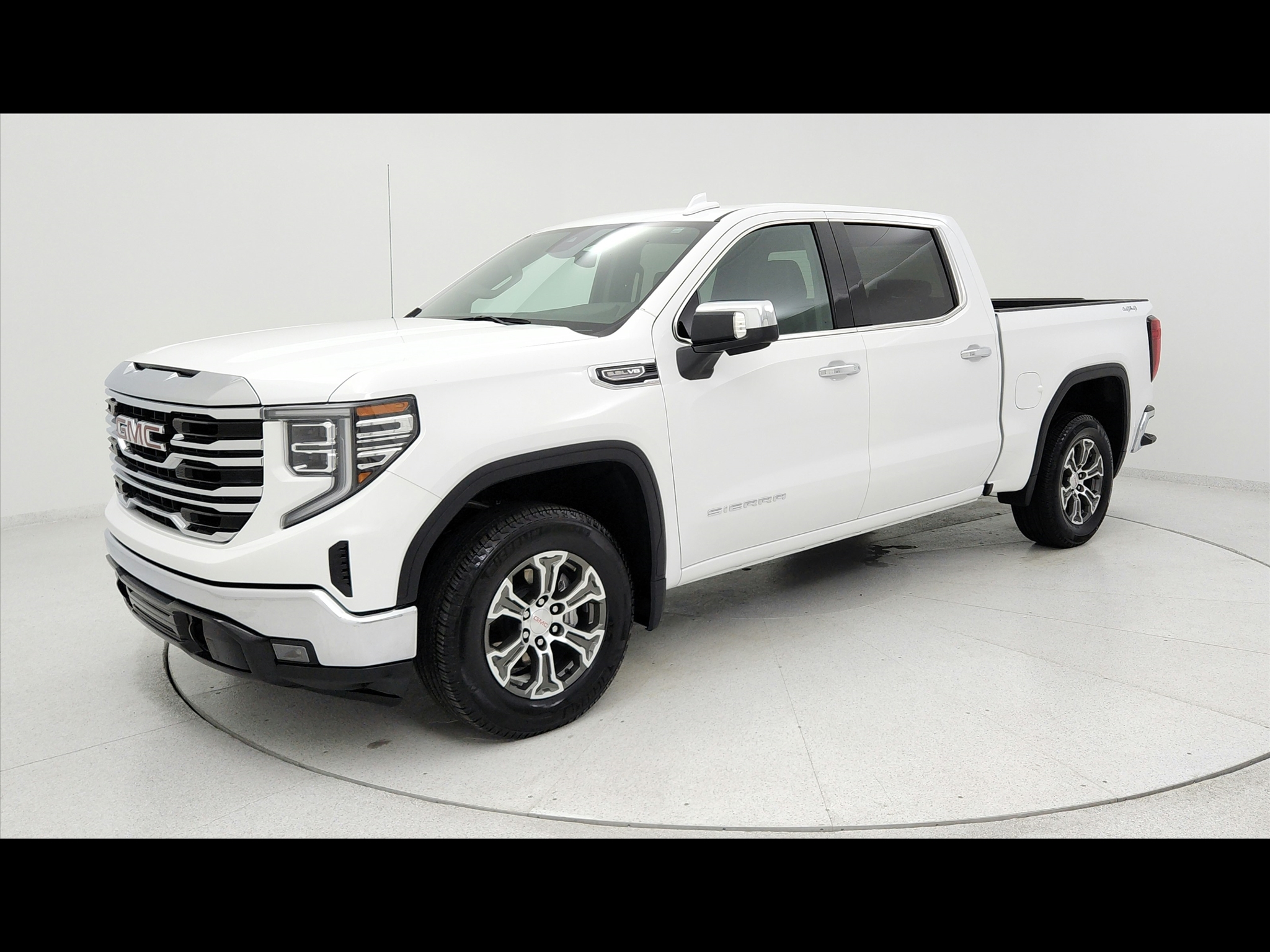 2024 GMC Sierra 1500 SLT Crew Cab 4WD