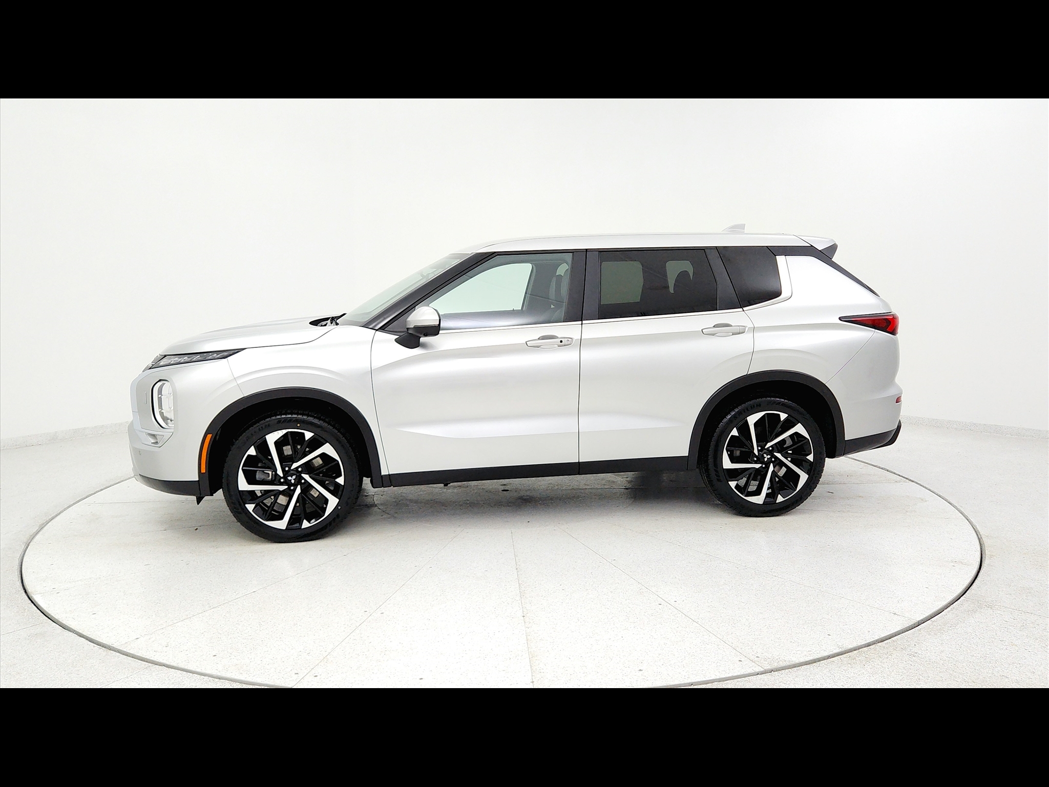 2024 Mitsubishi Outlander SE 4D Sport Utility