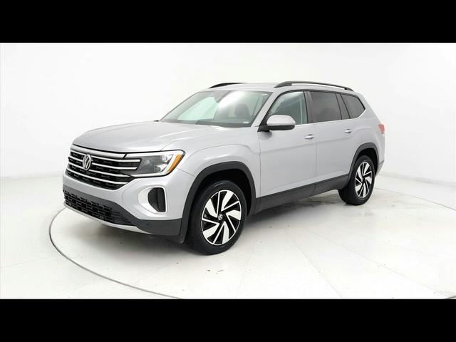 Silver 2025 Volkswagen Atlas SE FWD with Technology SUV / Crossover Front-Wheel Drive 8-Speed Automatic