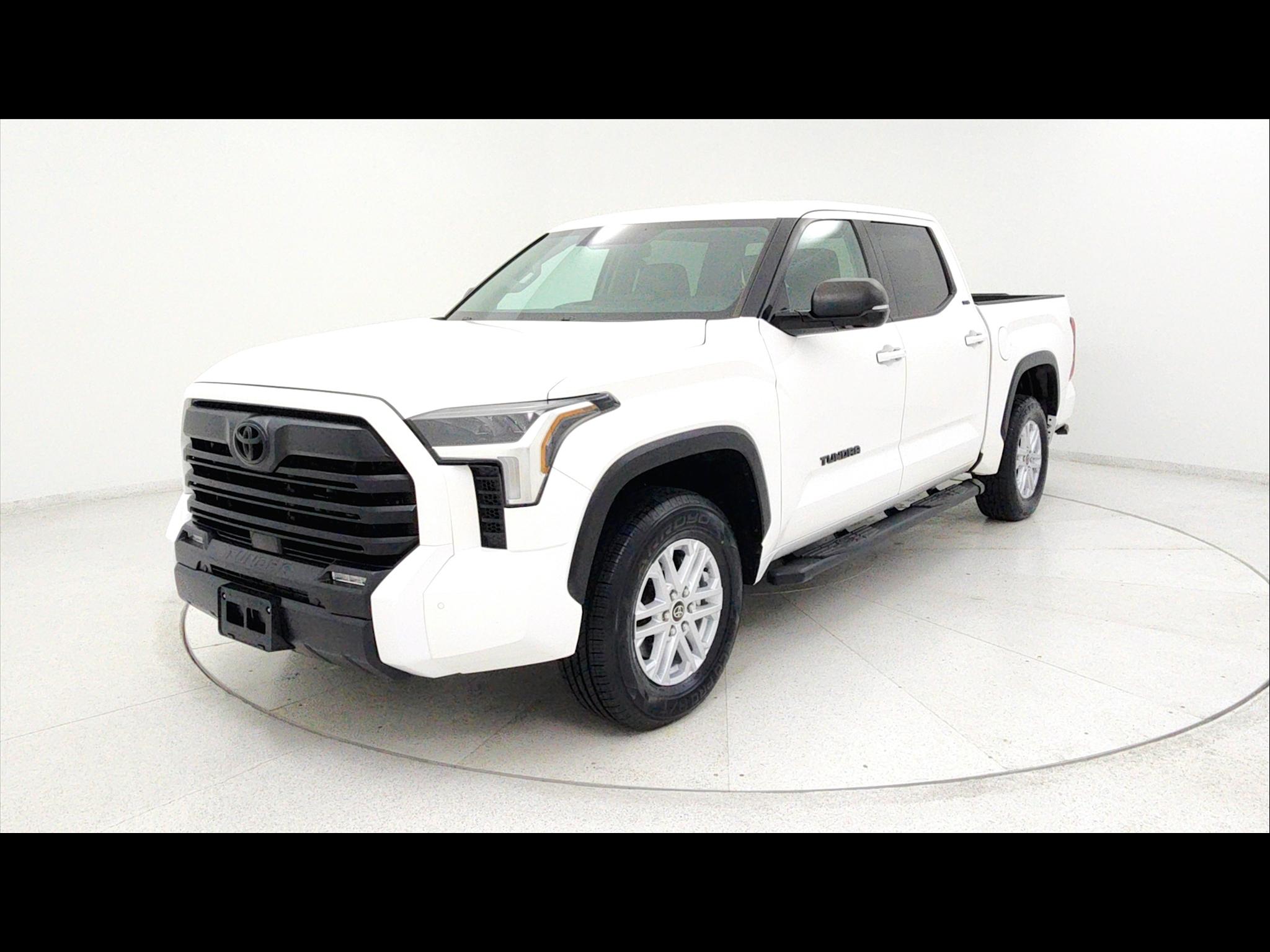 2023 Toyota Tundra 4WD SR5 4D CrewMax