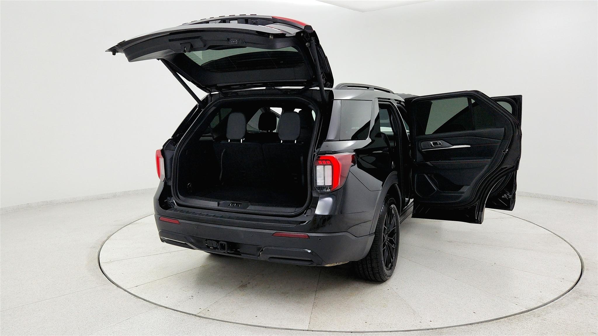 Ford Explorer photo 33
