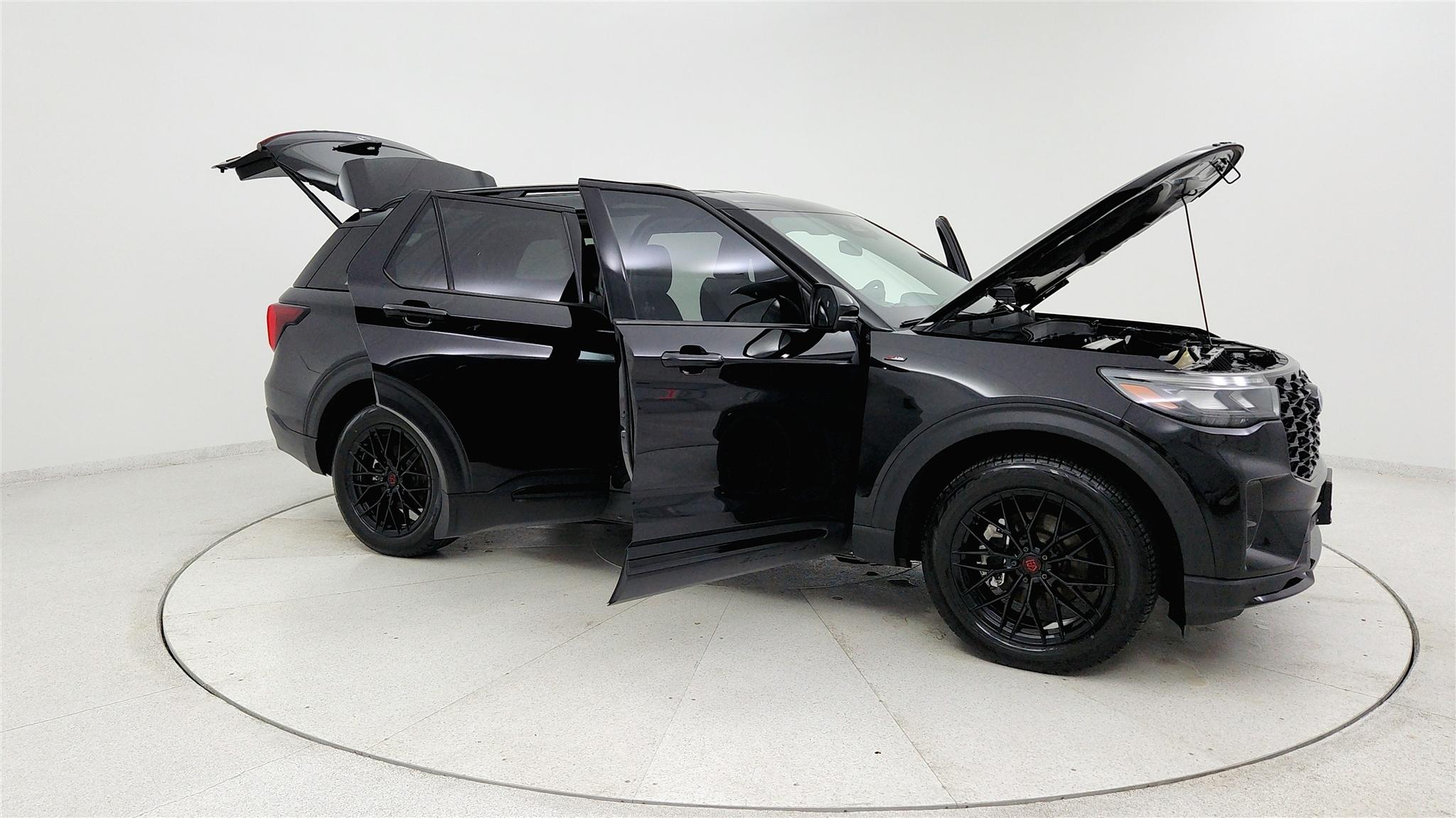 Ford Explorer photo 34