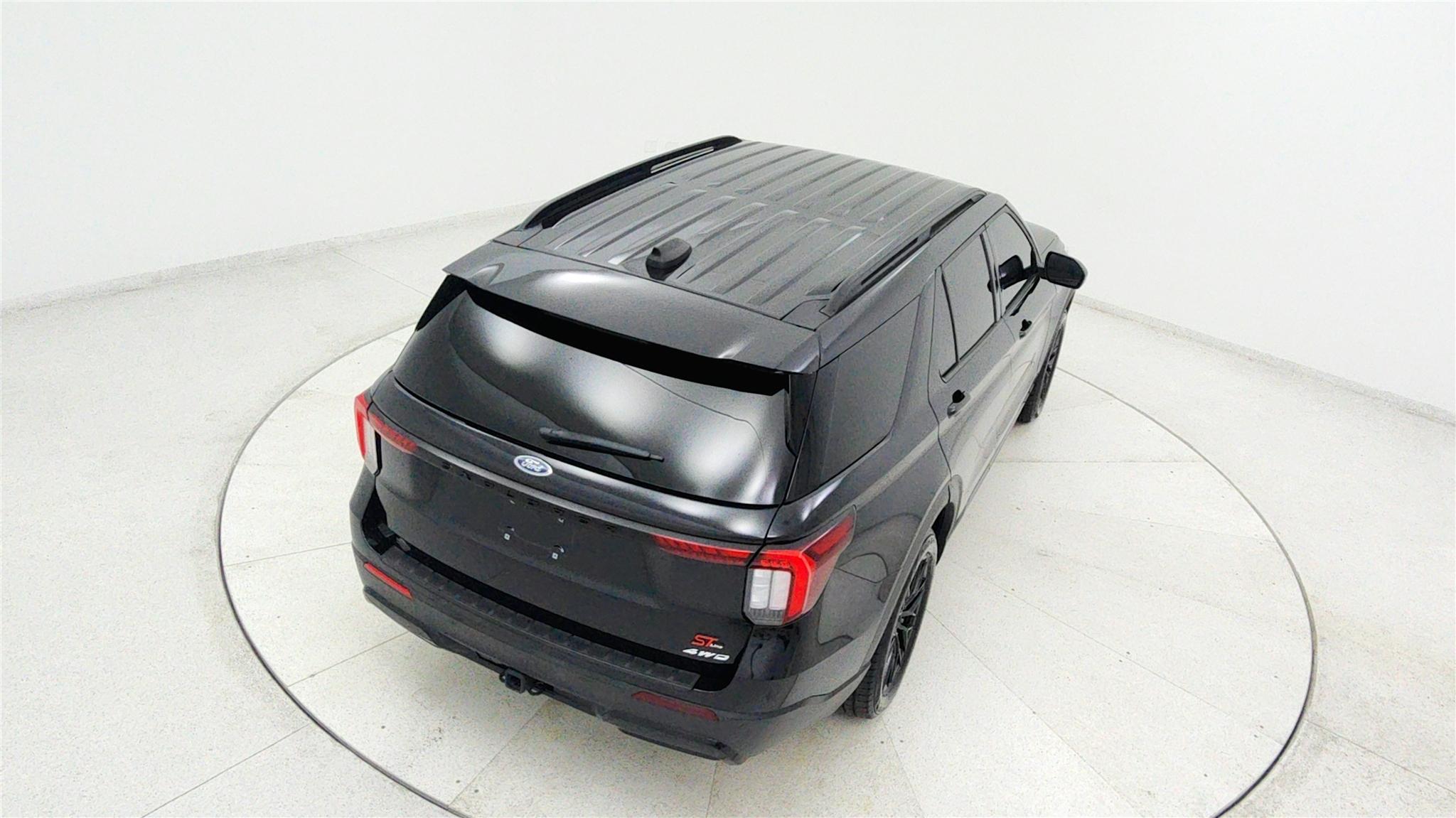 Ford Explorer photo 39