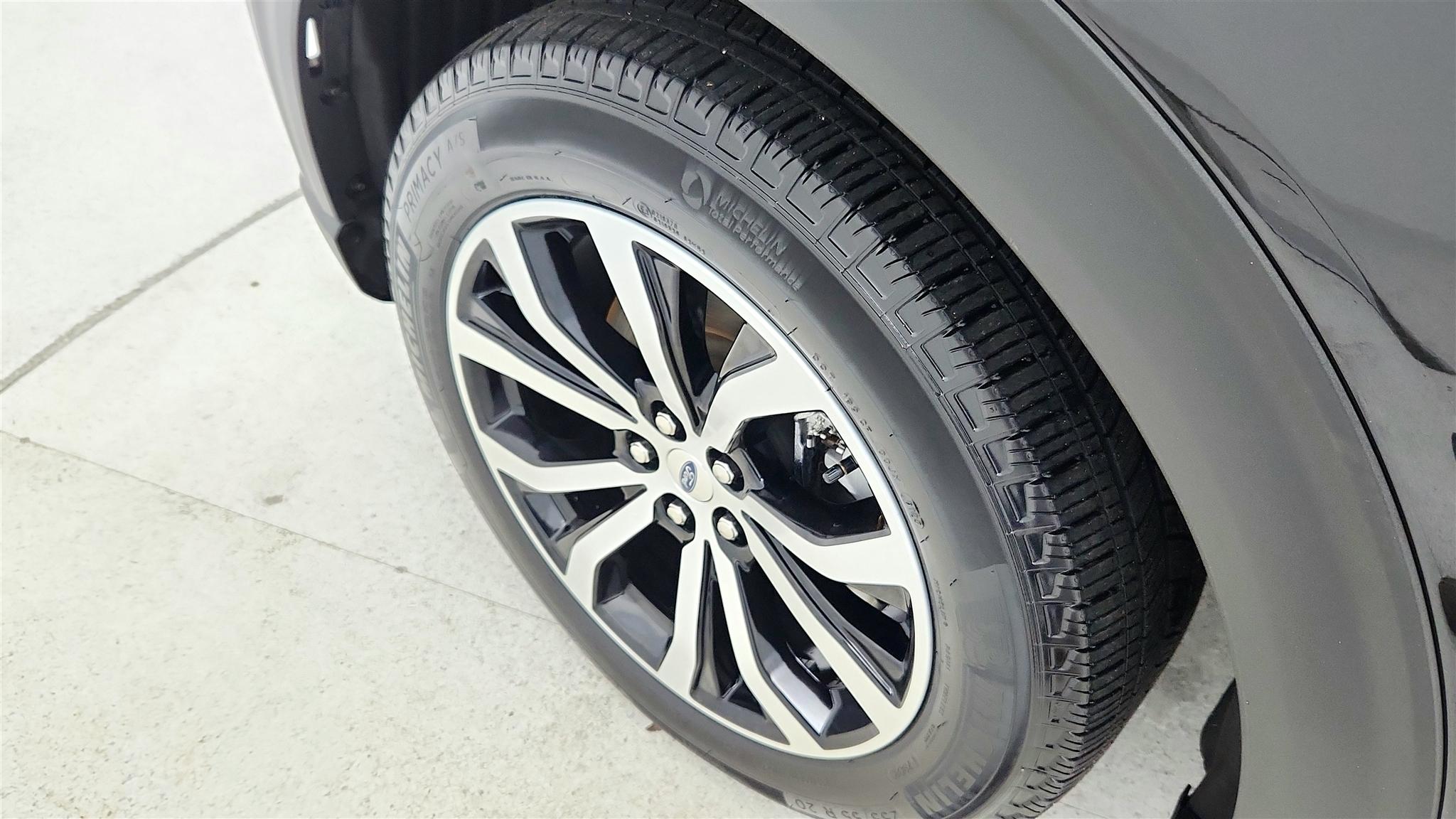 Ford Explorer photo 47