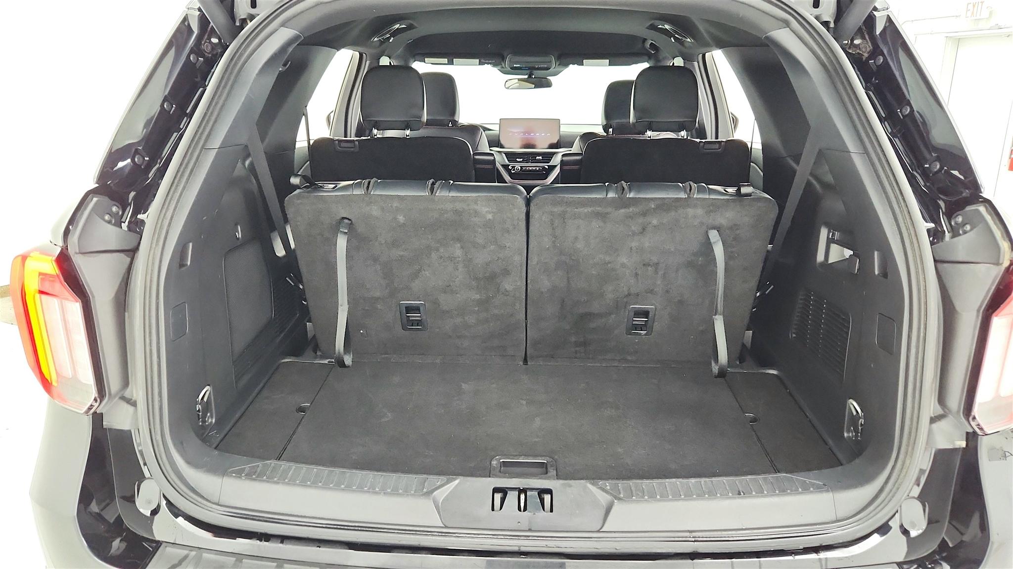 Ford Explorer photo 55