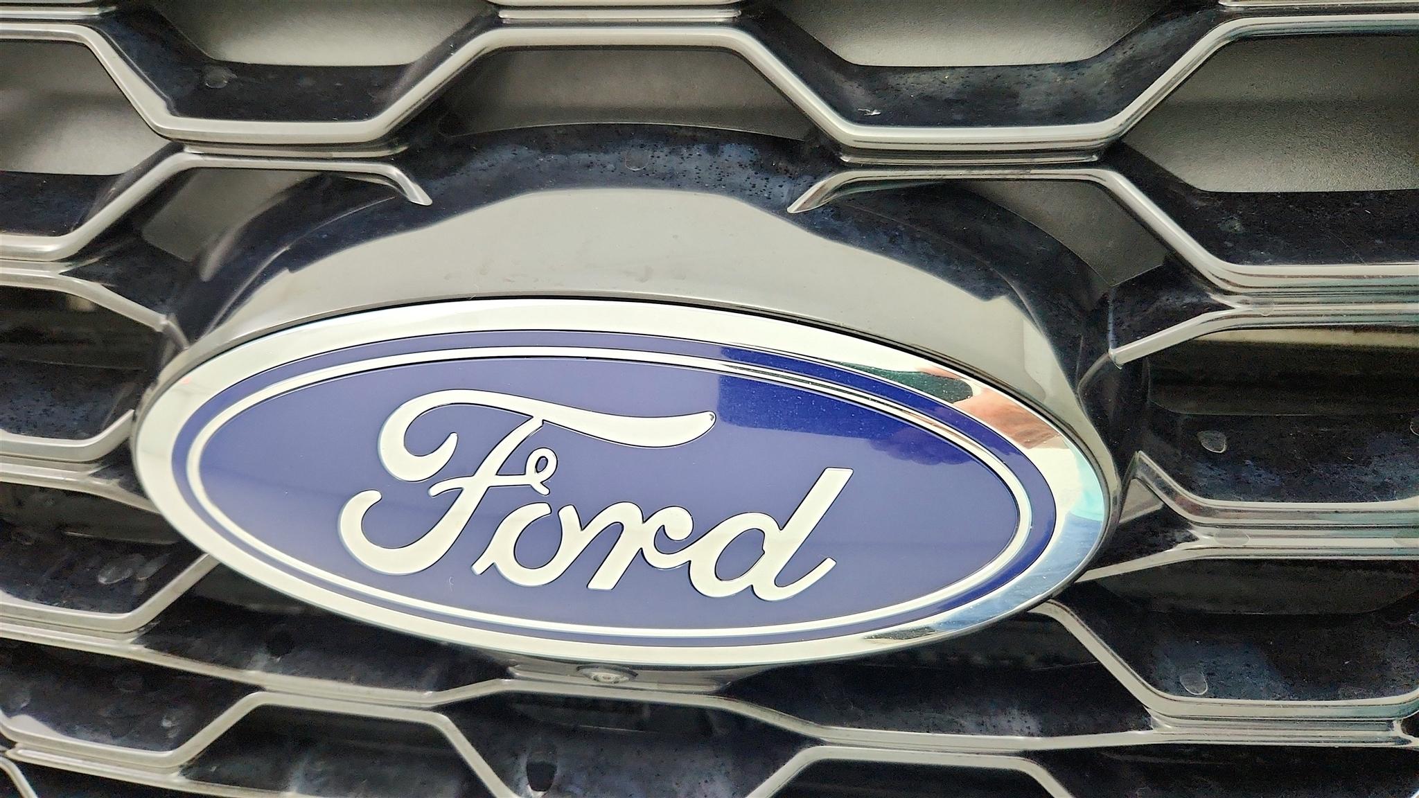 Ford Explorer photo 60