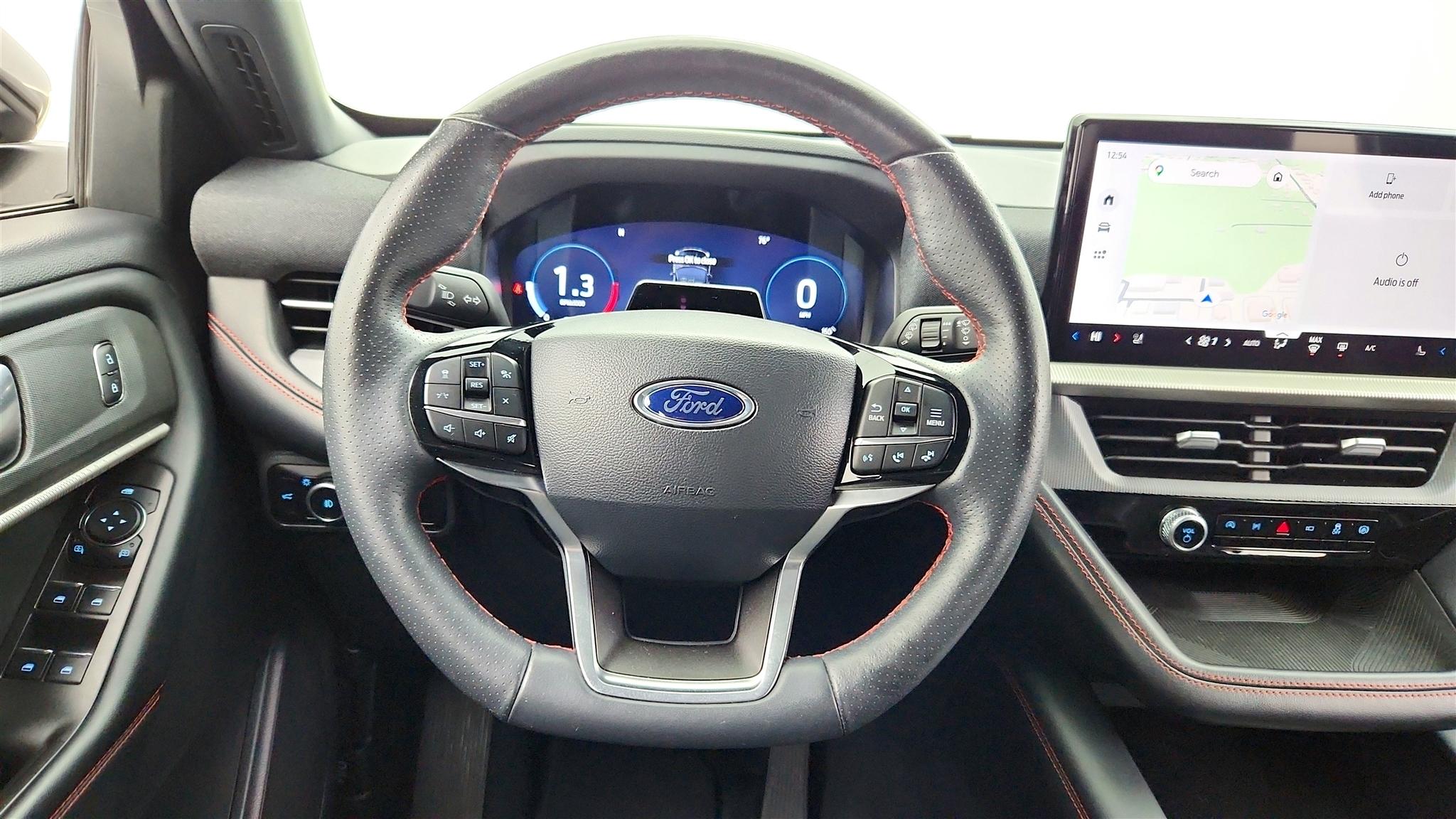 Ford Explorer photo 66