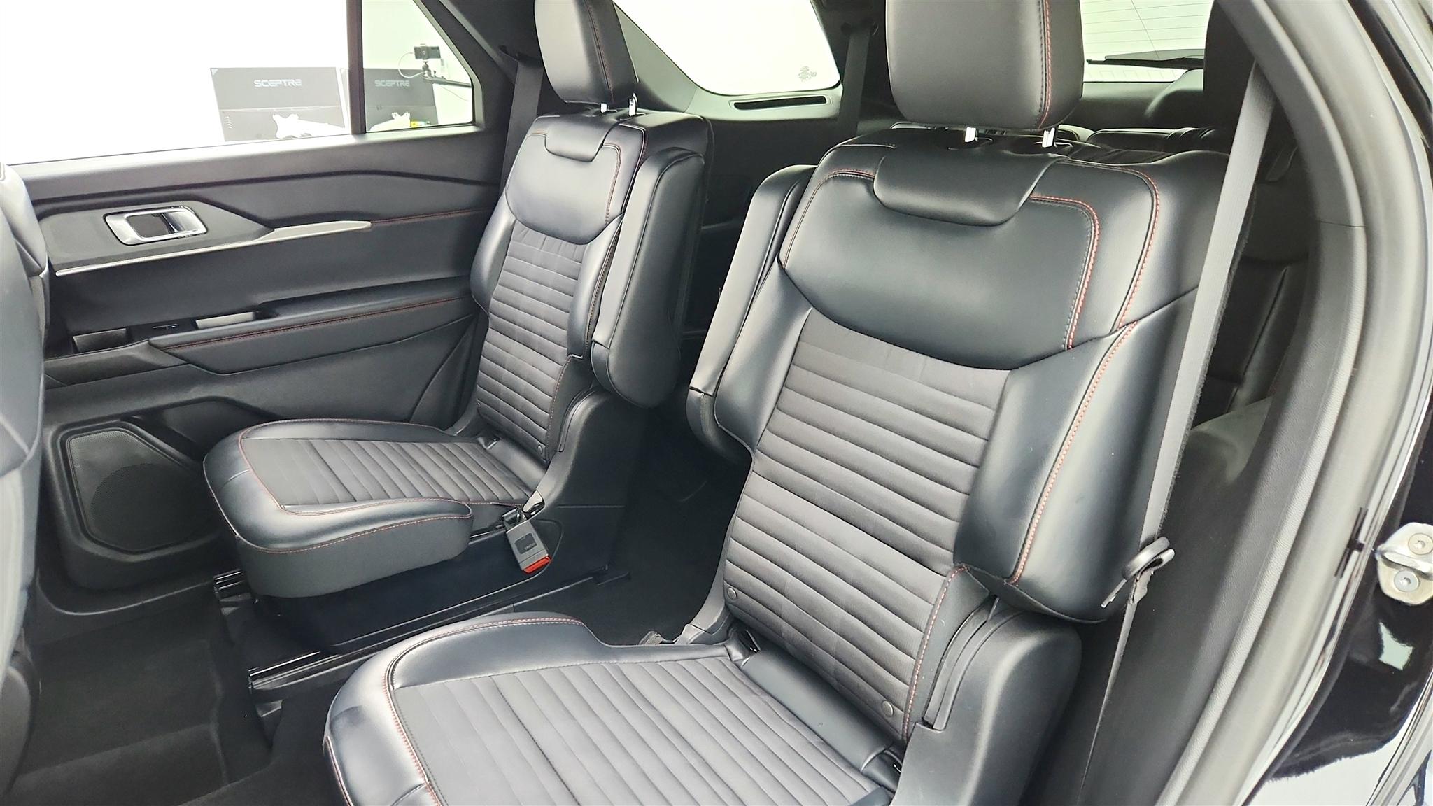 Ford Explorer photo 71