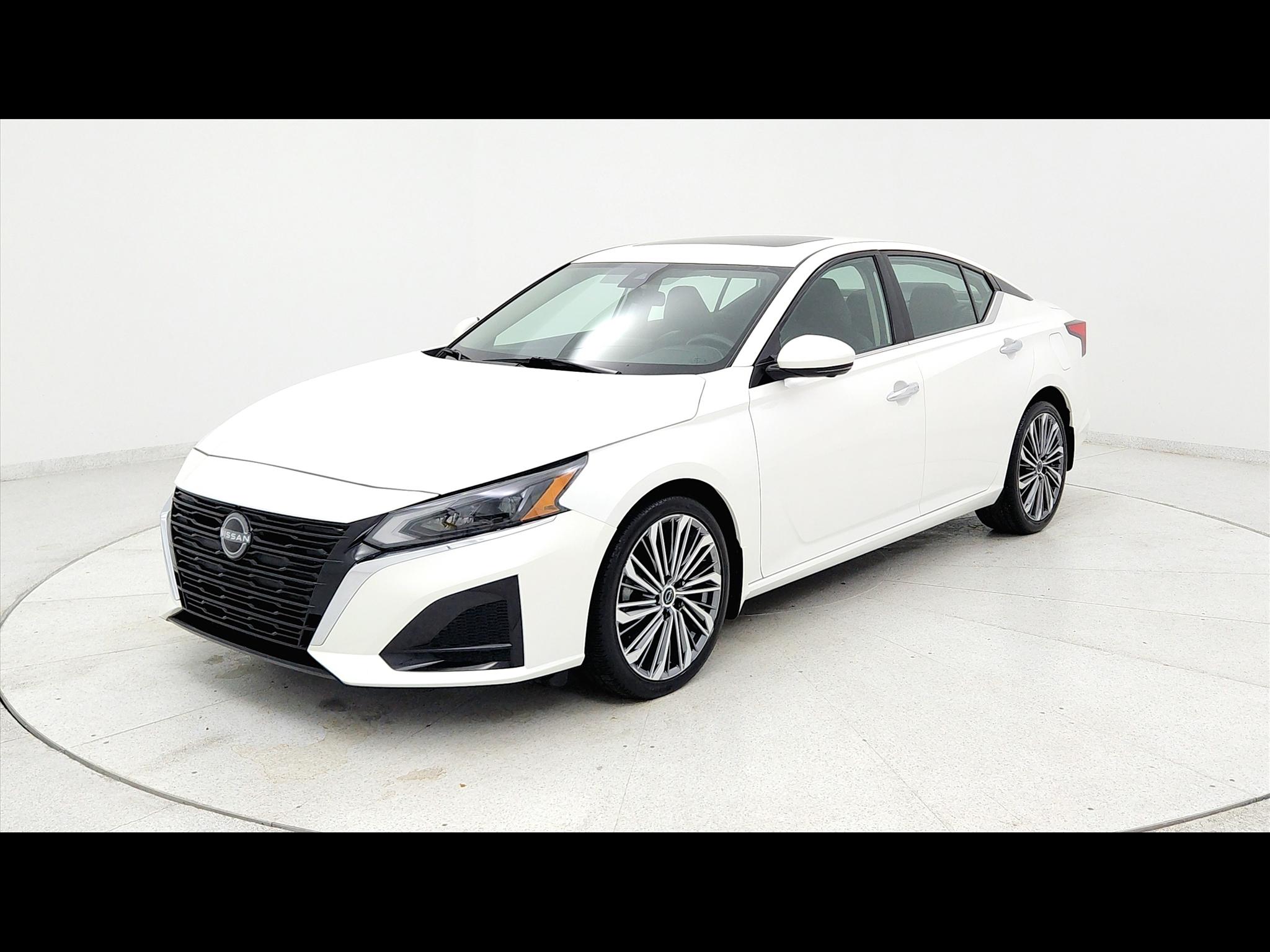 2023 Nissan Altima 