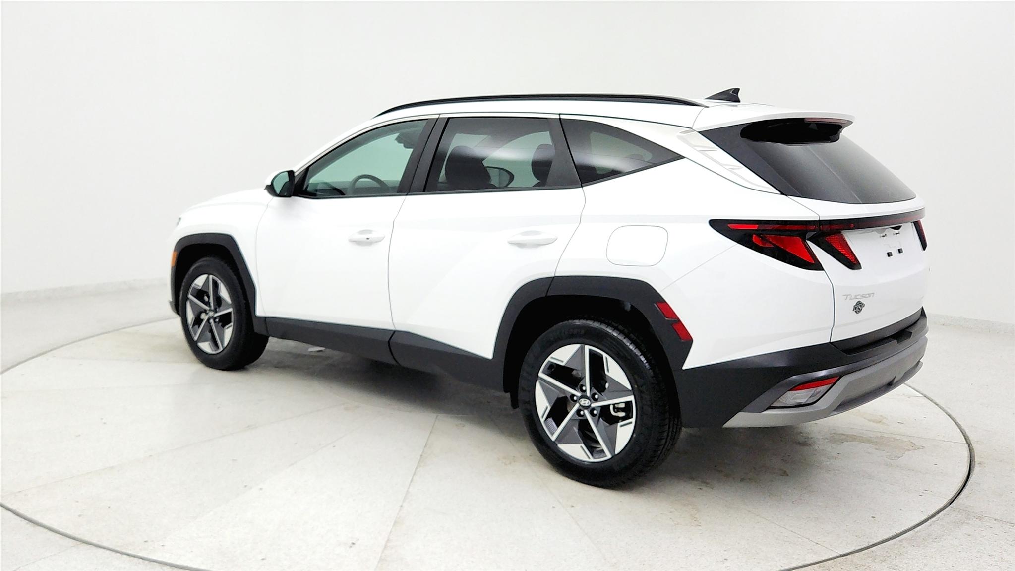 Hyundai Tucson photo 3