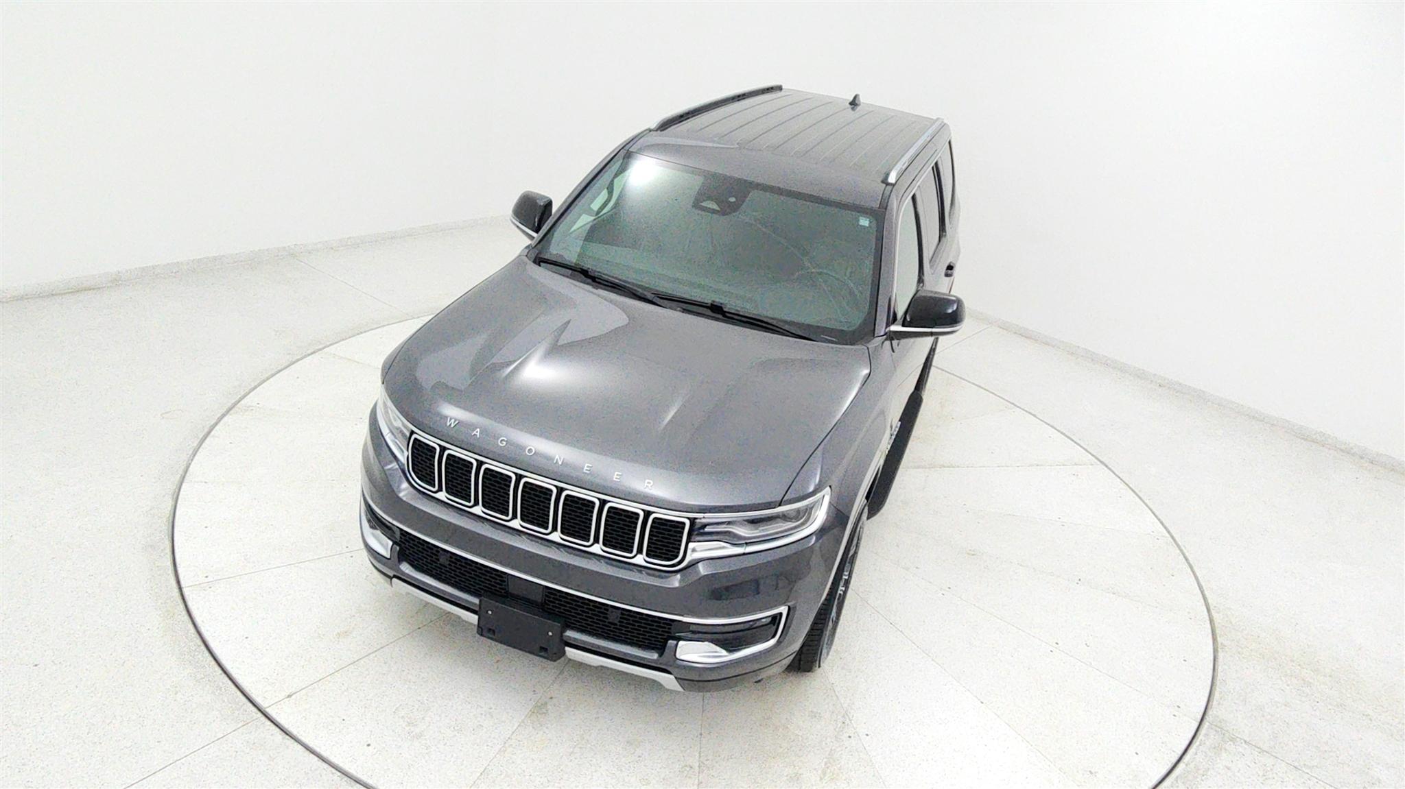 Jeep Wagoneer photo 35