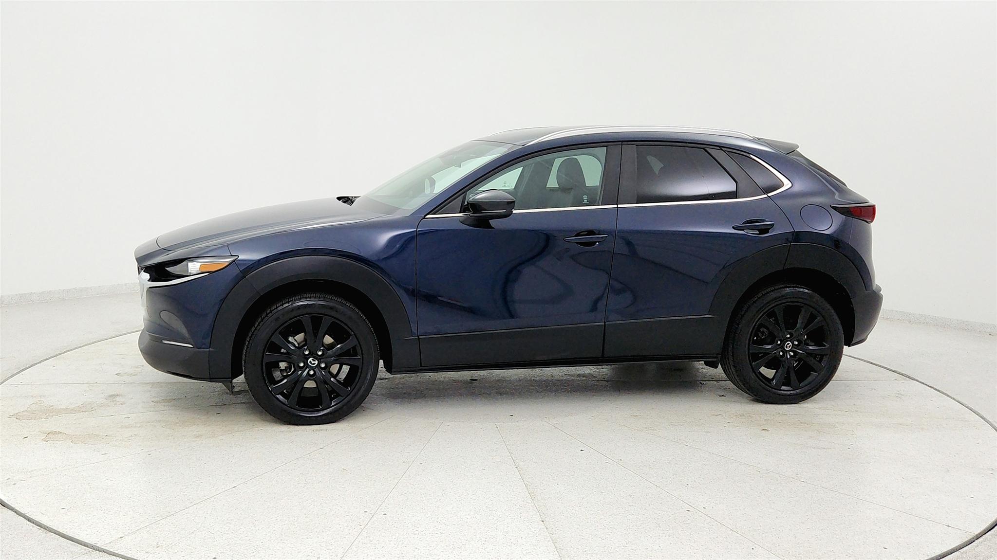 Mazda CX-30 photo 2