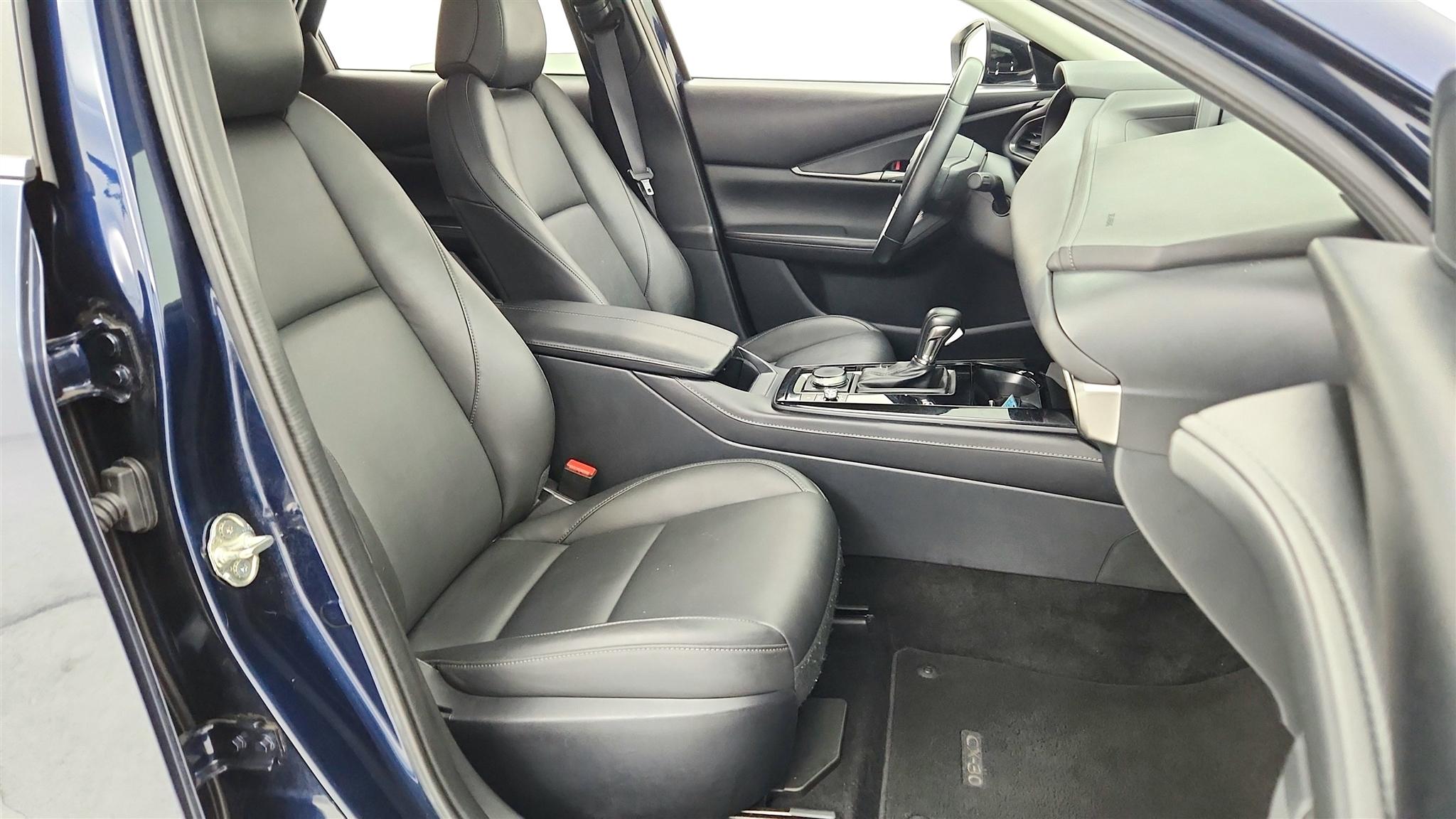 Mazda CX-30 photo 18