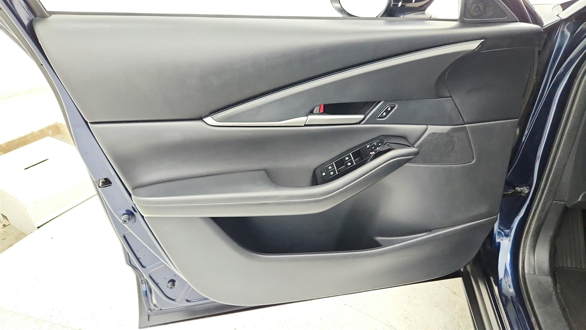 Mazda CX-30 photo 23