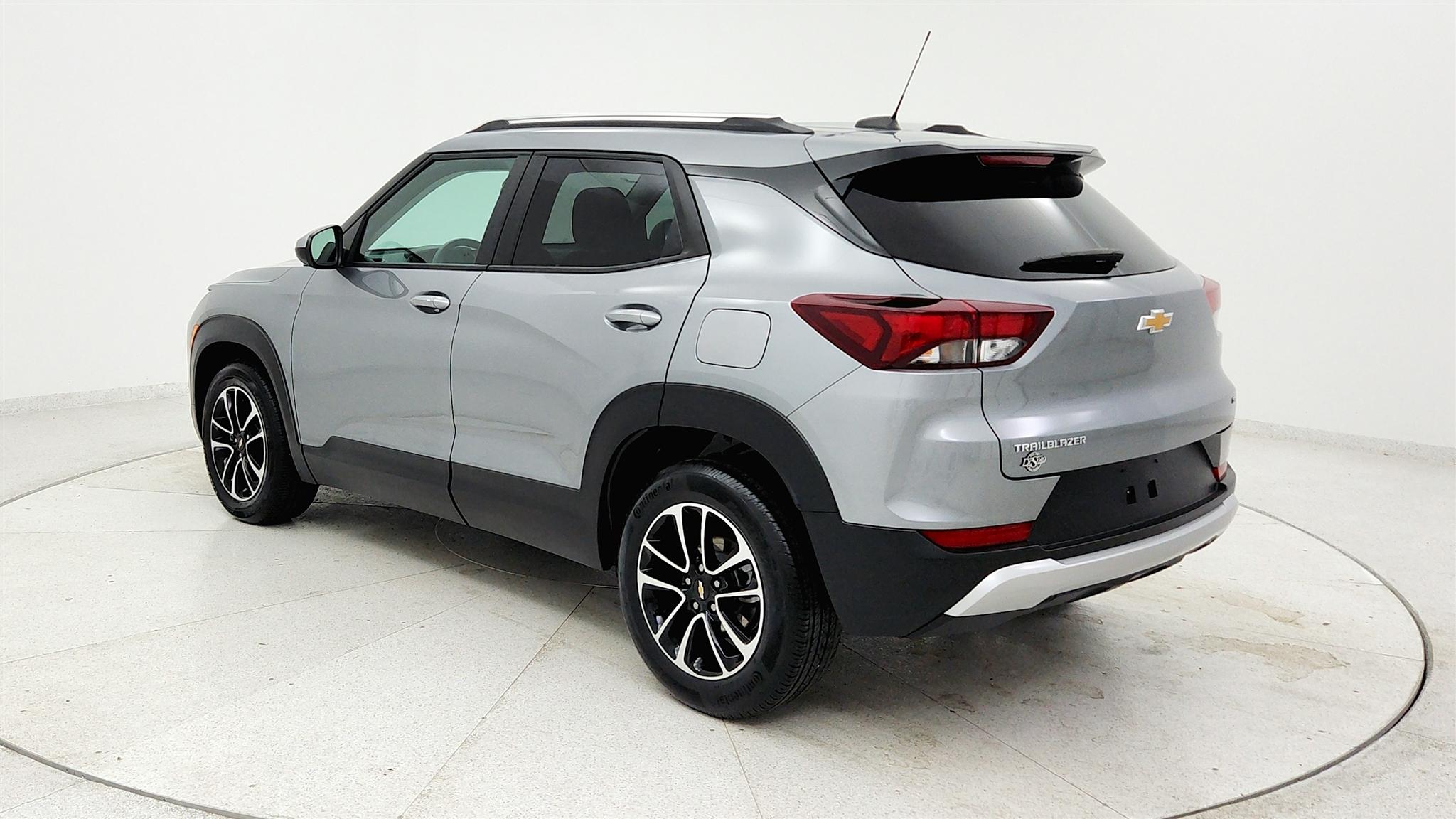 Chevrolet Trailblazer photo 3