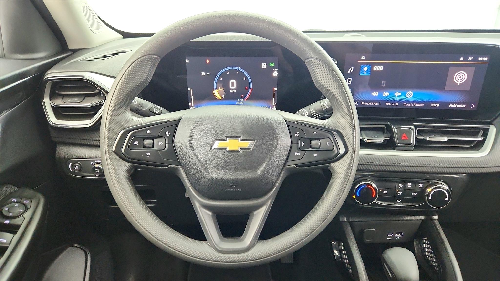 Chevrolet Trailblazer photo 12