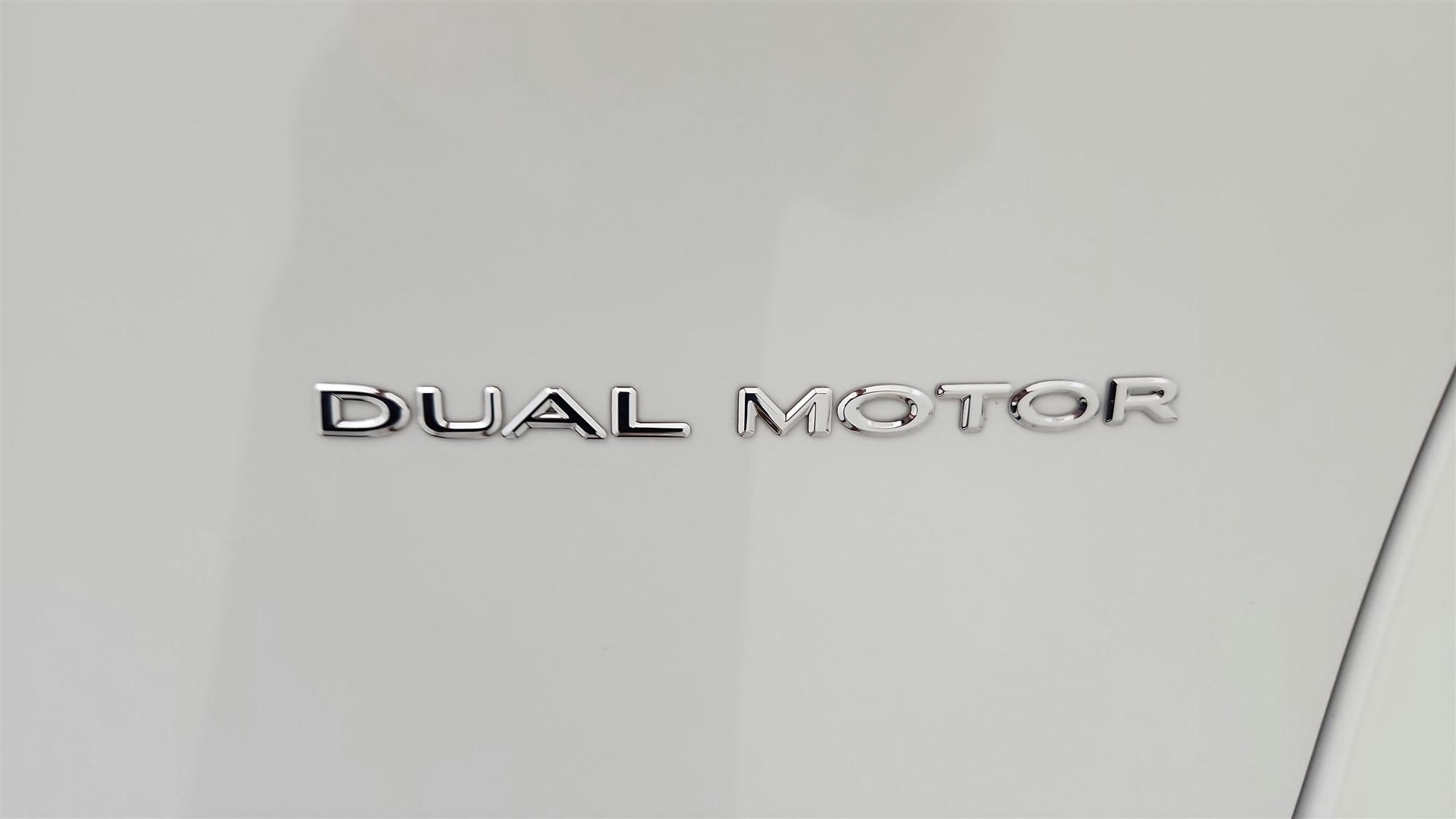 Tesla Model Y photo 21