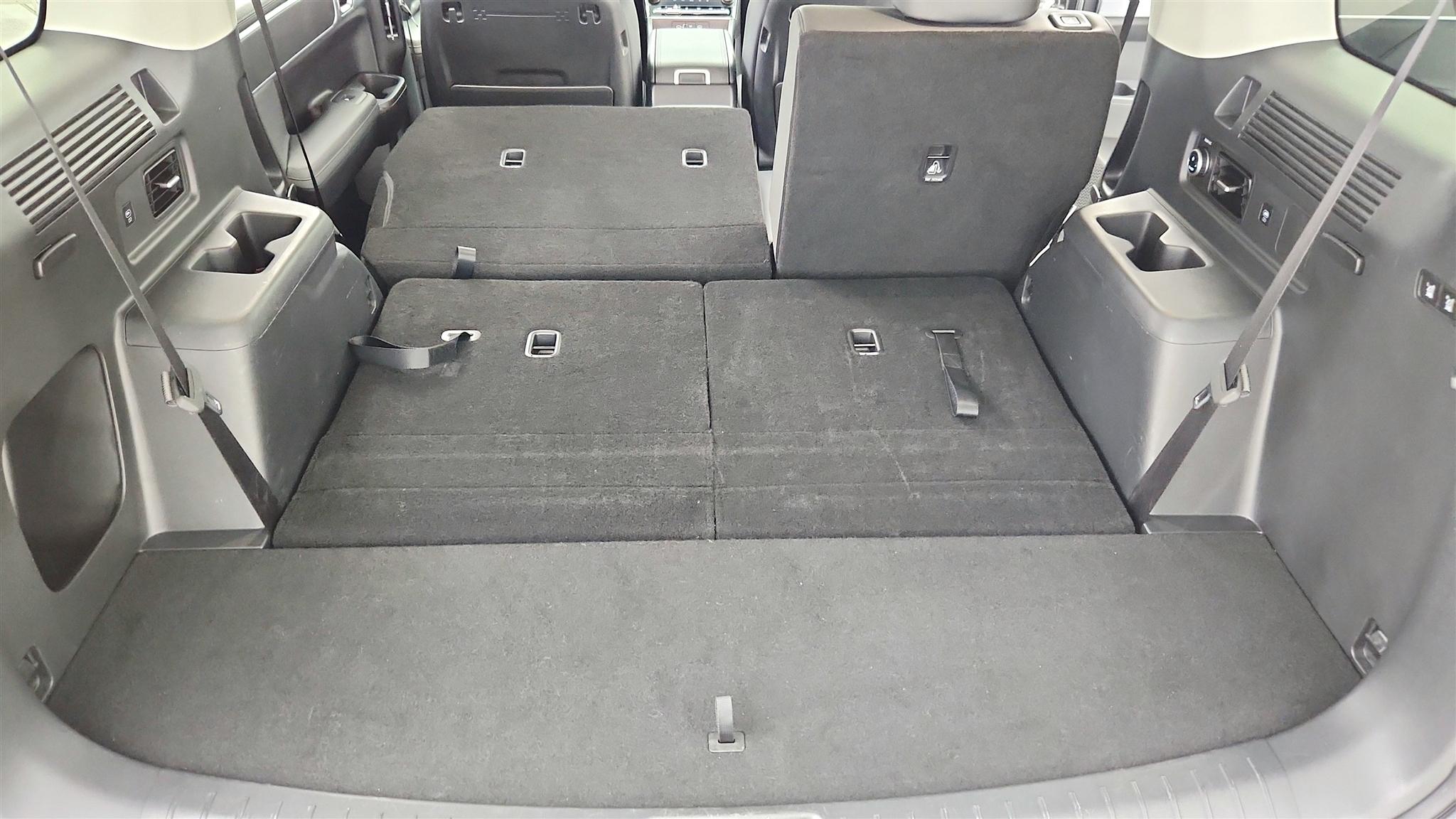 Hyundai Santa Fe photo 9
