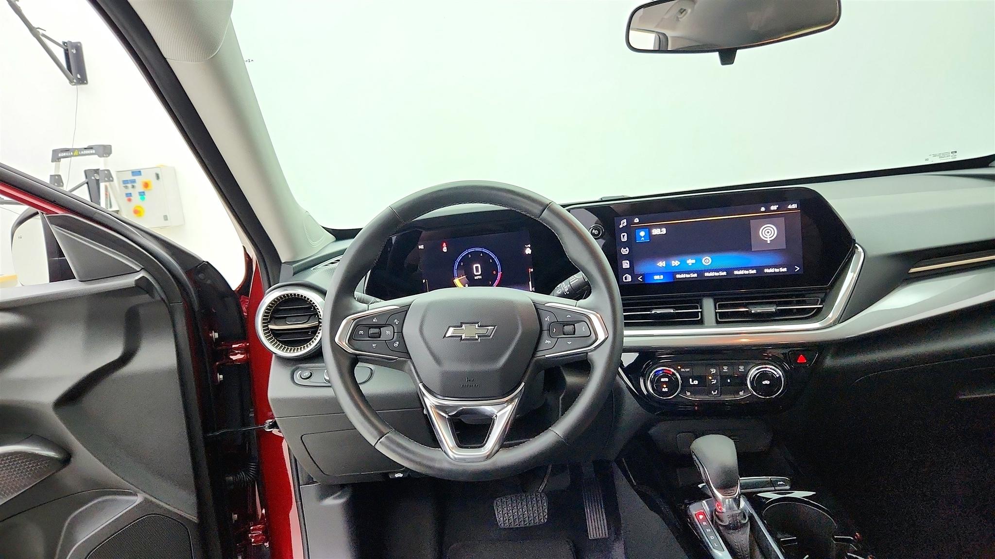 Chevrolet Trax photo 16