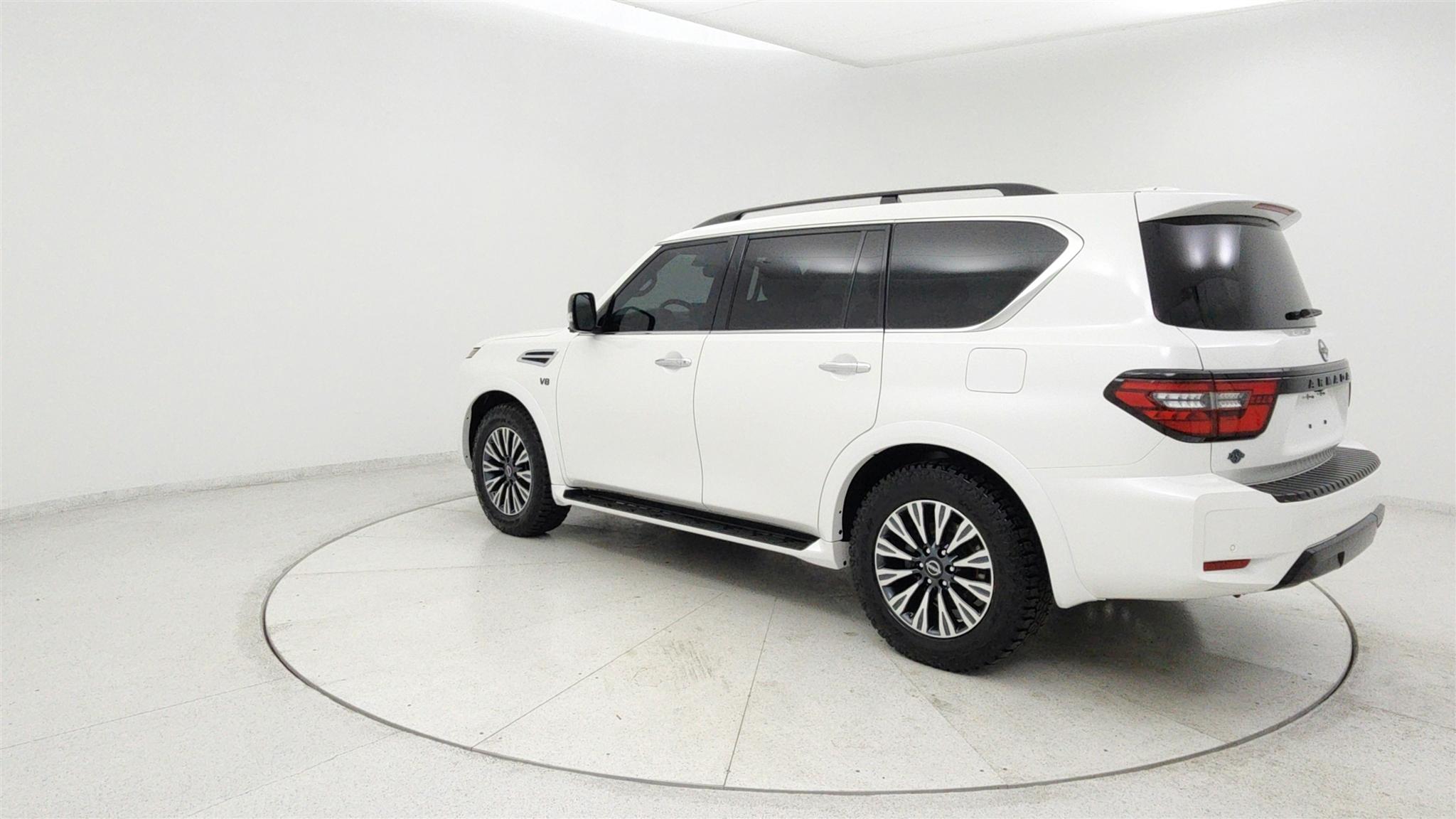 Nissan Armada photo 3