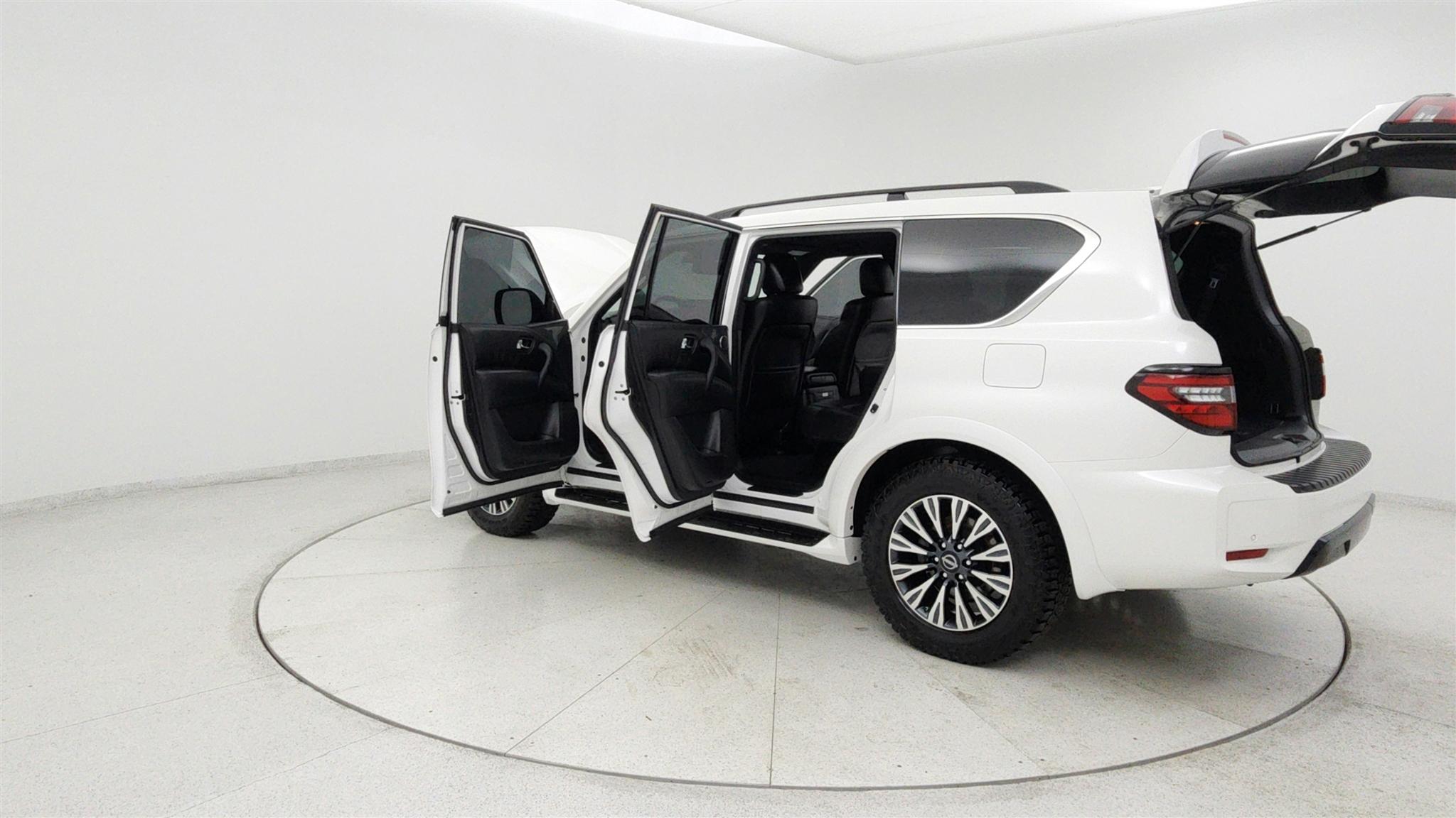 Nissan Armada photo 10