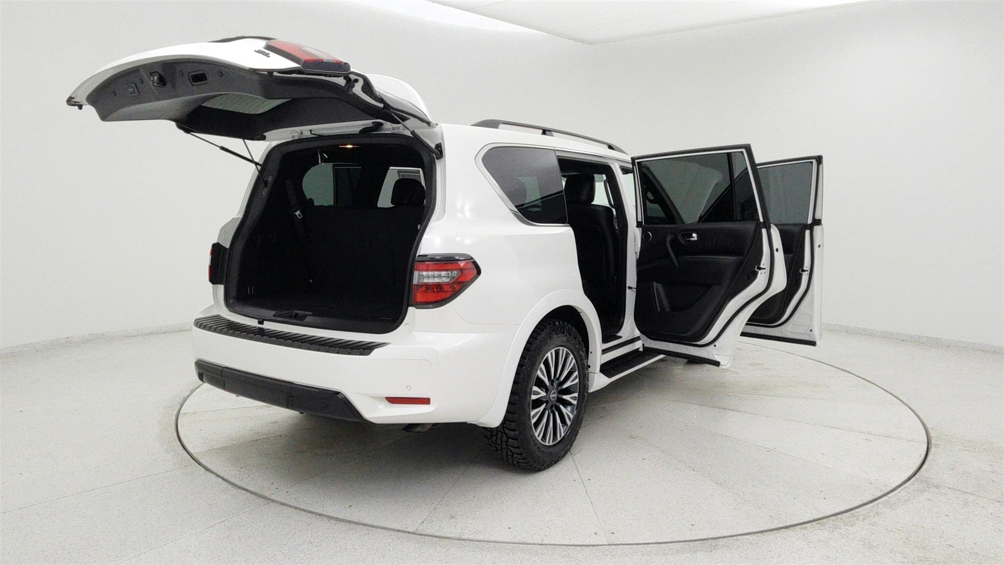 Nissan Armada photo 11
