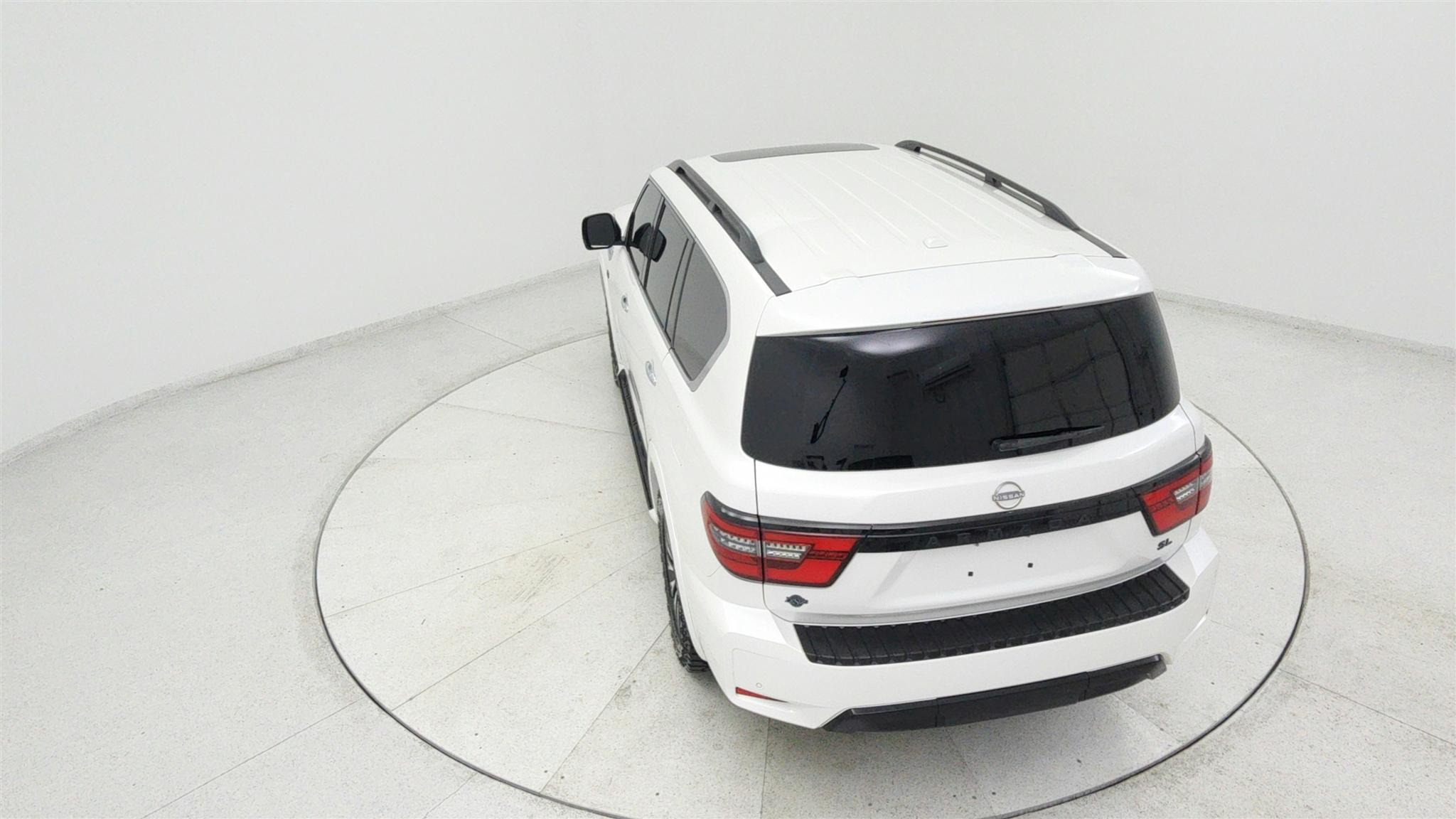 Nissan Armada photo 16