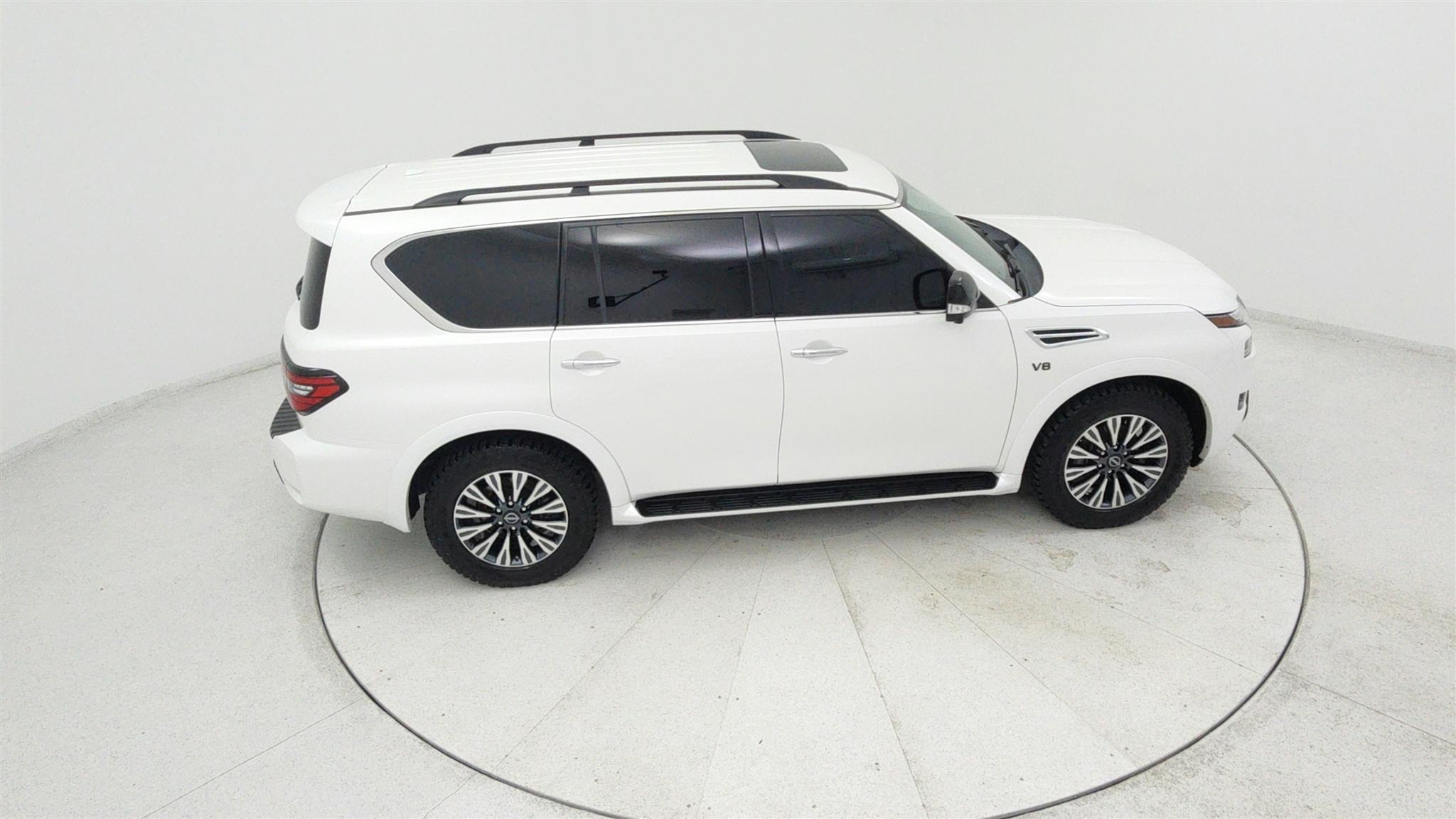 Nissan Armada photo 18