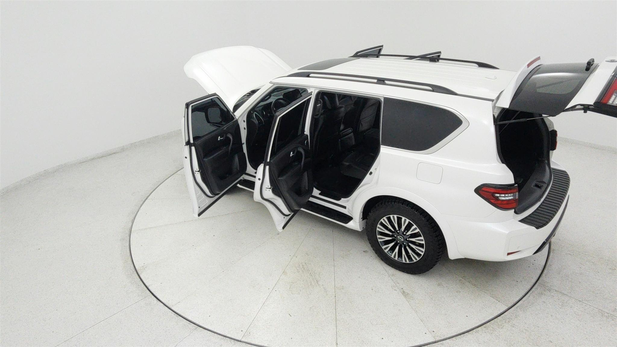 Nissan Armada photo 22