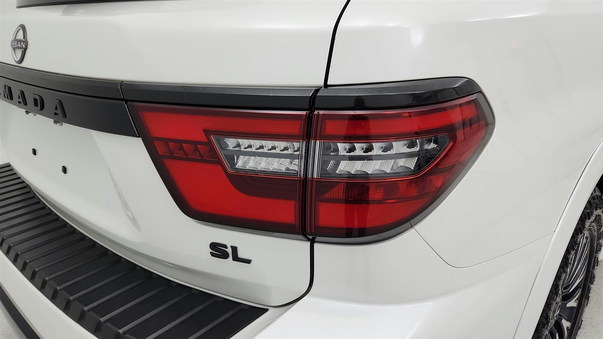 Nissan Armada photo 27