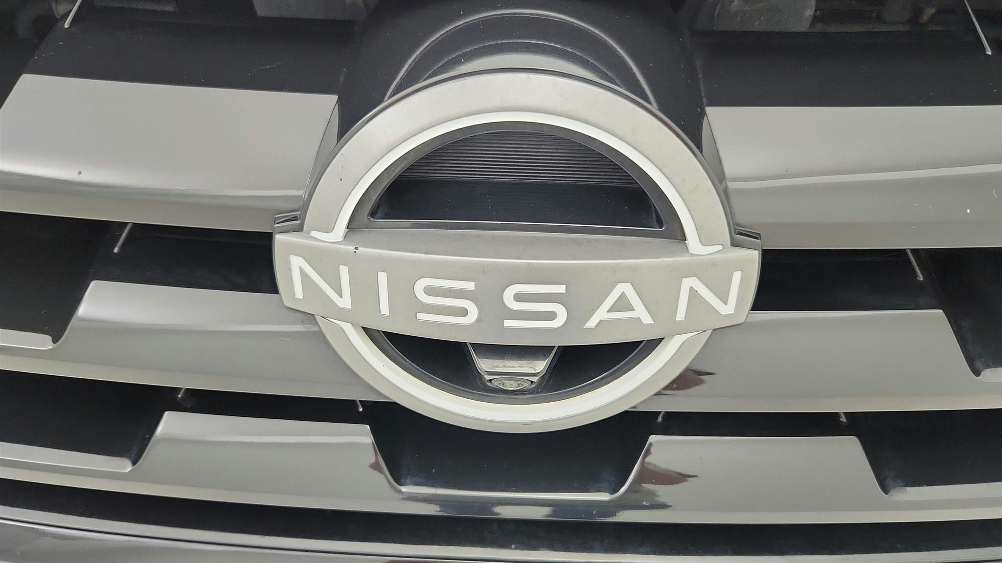 Nissan Armada photo 28