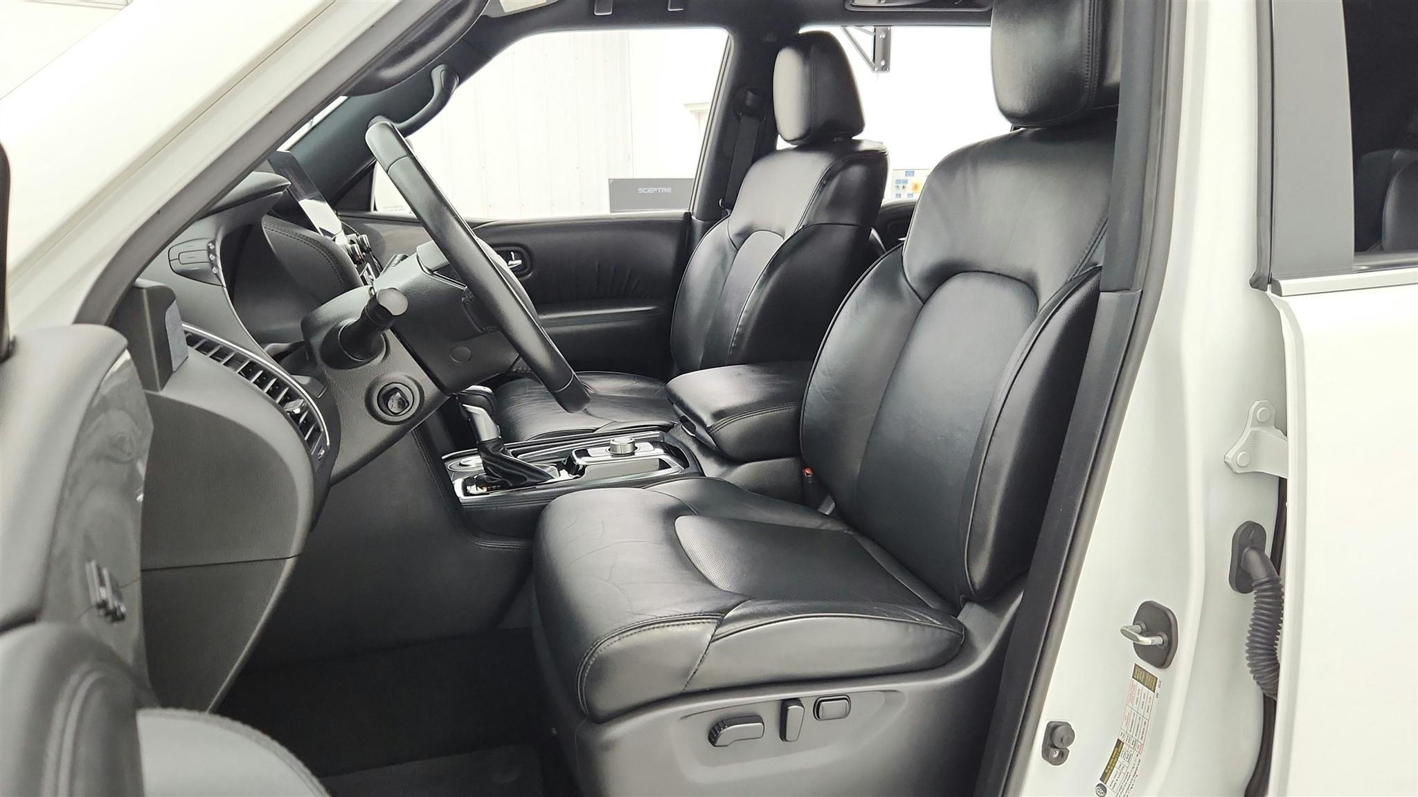 Nissan Armada photo 32