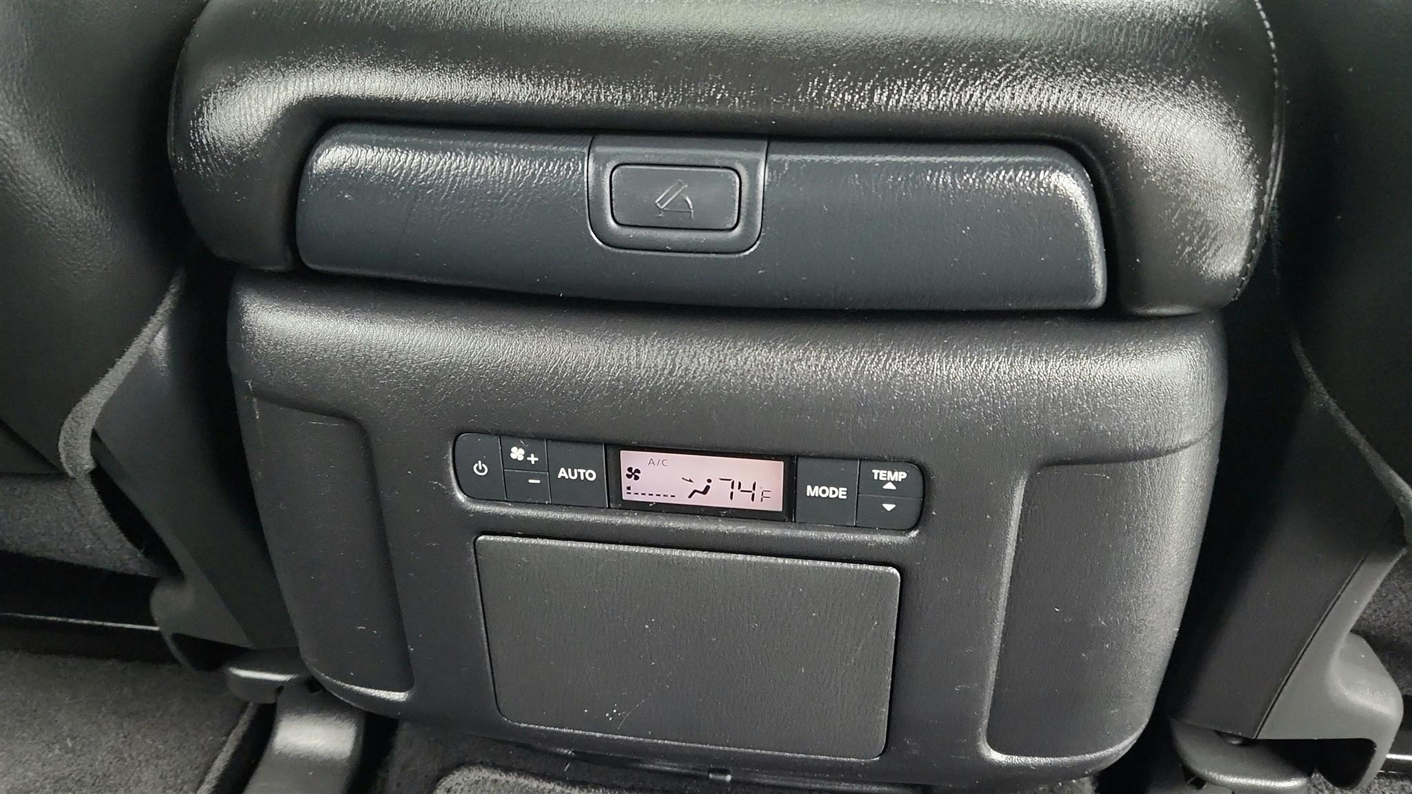 Nissan Armada photo 44