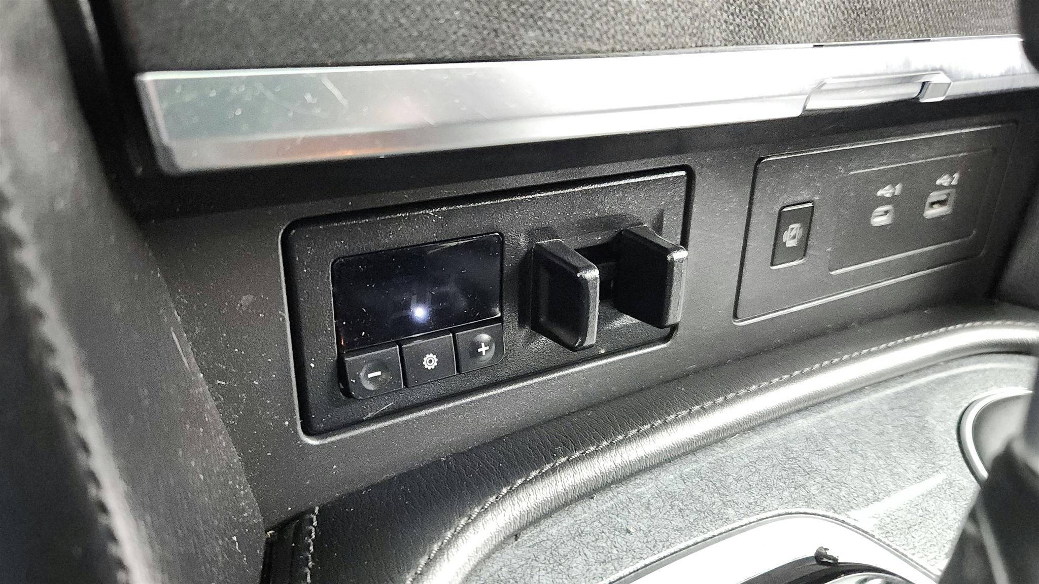 Nissan Armada photo 51