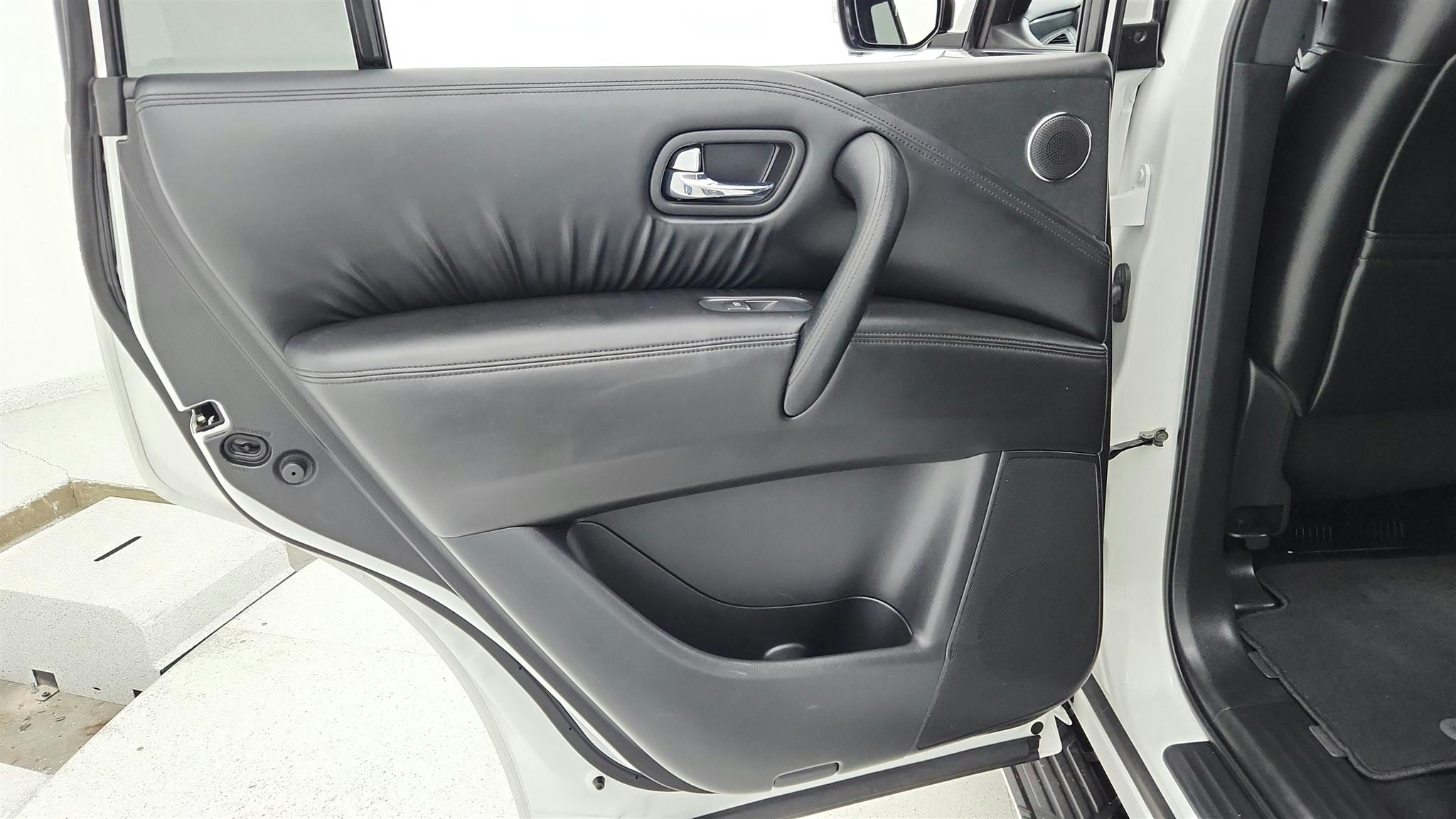Nissan Armada photo 55