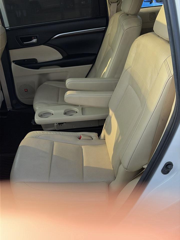 Toyota Highlander FWD 4dr V6 Limited (Natl) 2016