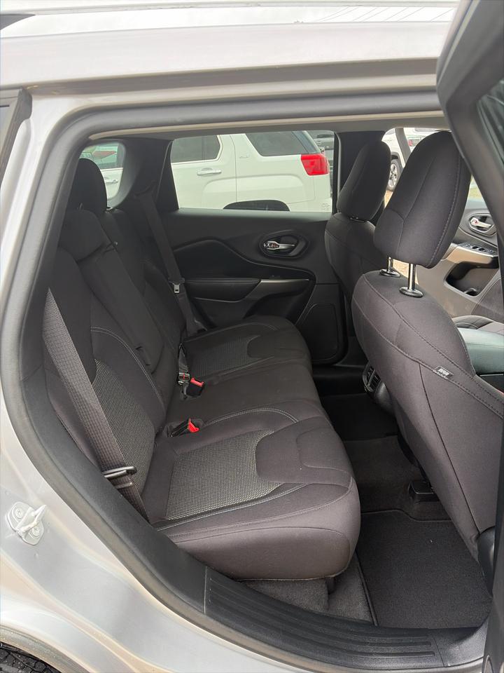 Jeep Cherokee Latitude FWD 2020