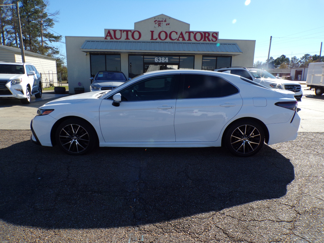 2022 Toyota Camry SE Auto (Natl)