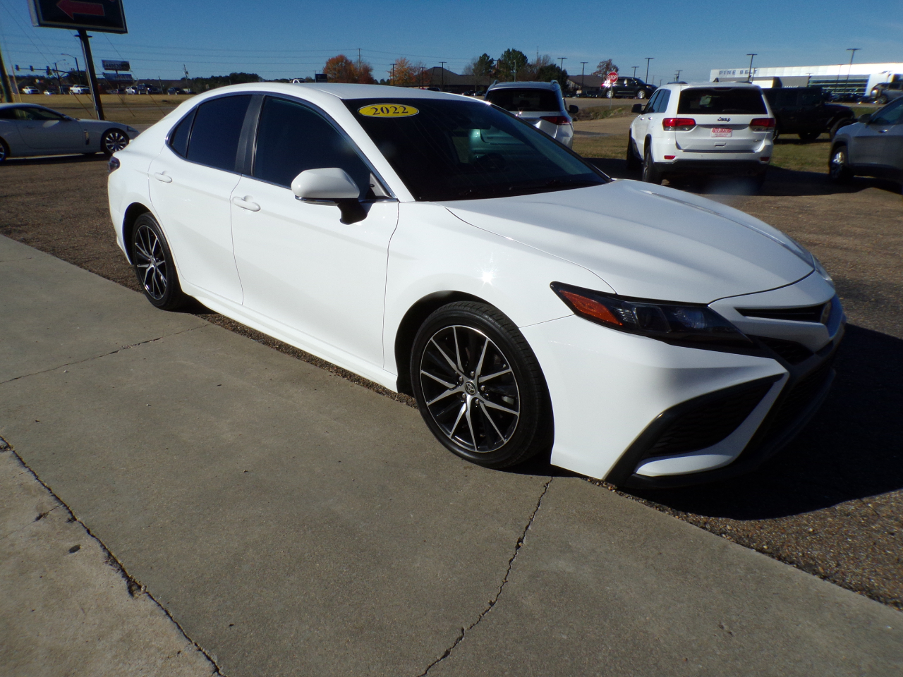Toyota Camry SE Auto (Natl) 2022