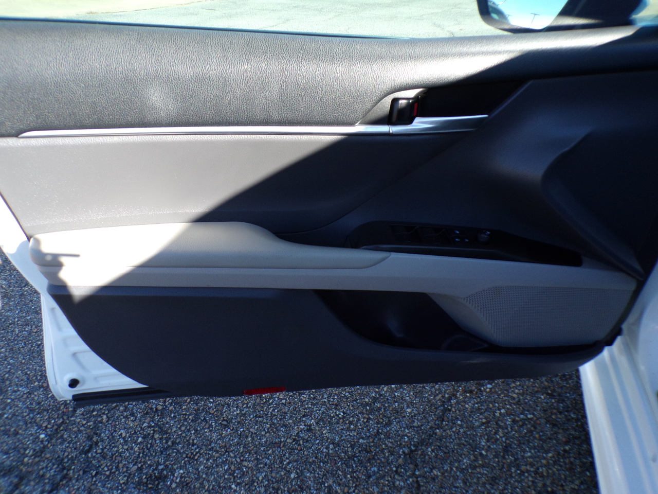 Toyota Camry SE Auto (Natl) 2022