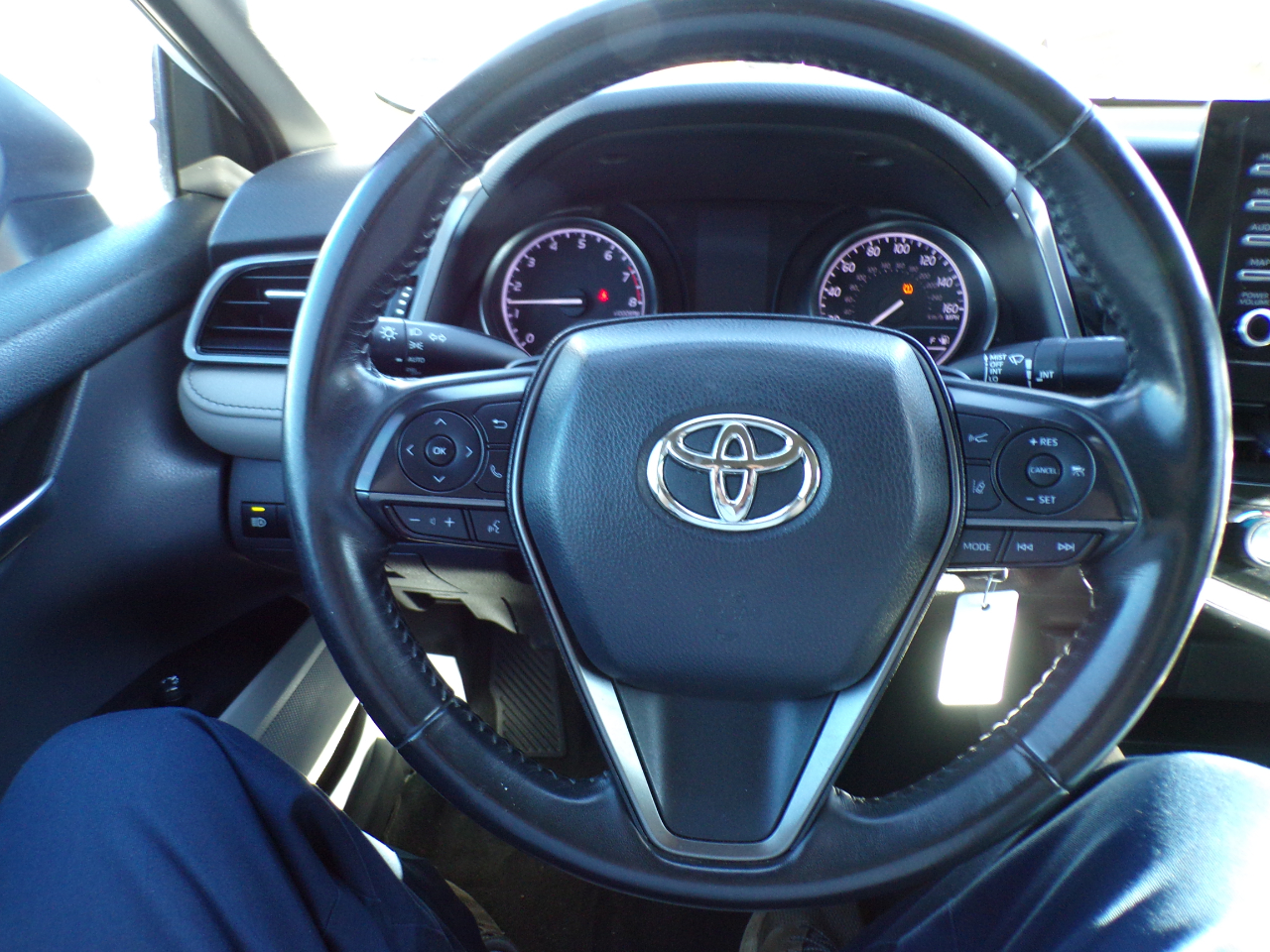 Toyota Camry SE Auto (Natl) 2022