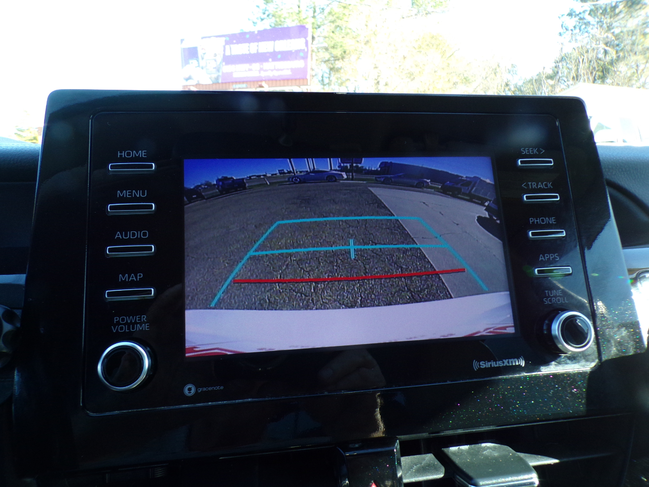 Toyota Camry SE Auto (Natl) 2022