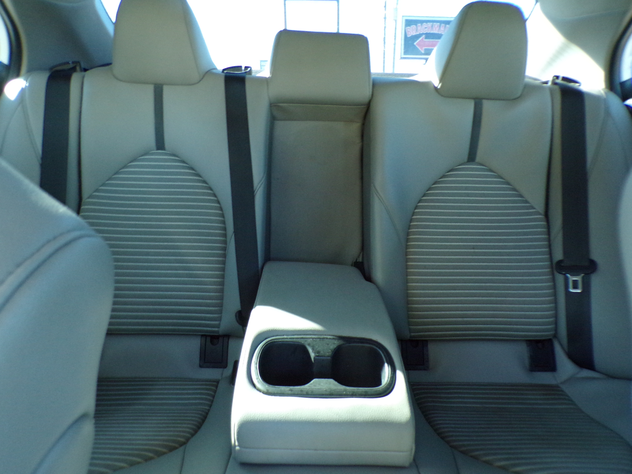 Toyota Camry SE Auto (Natl) 2022