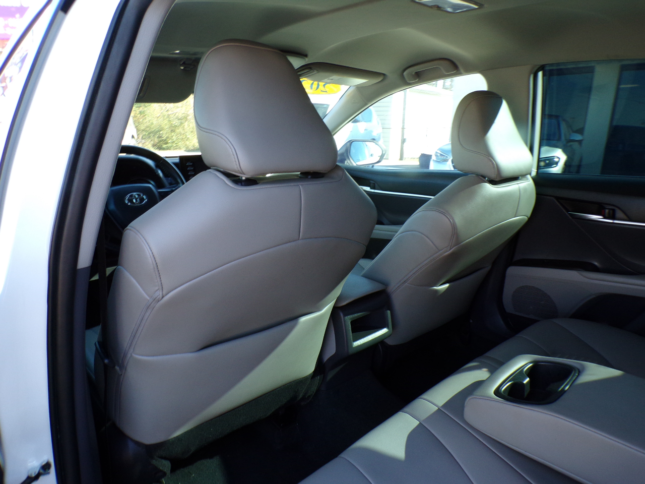 Toyota Camry SE Auto (Natl) 2022