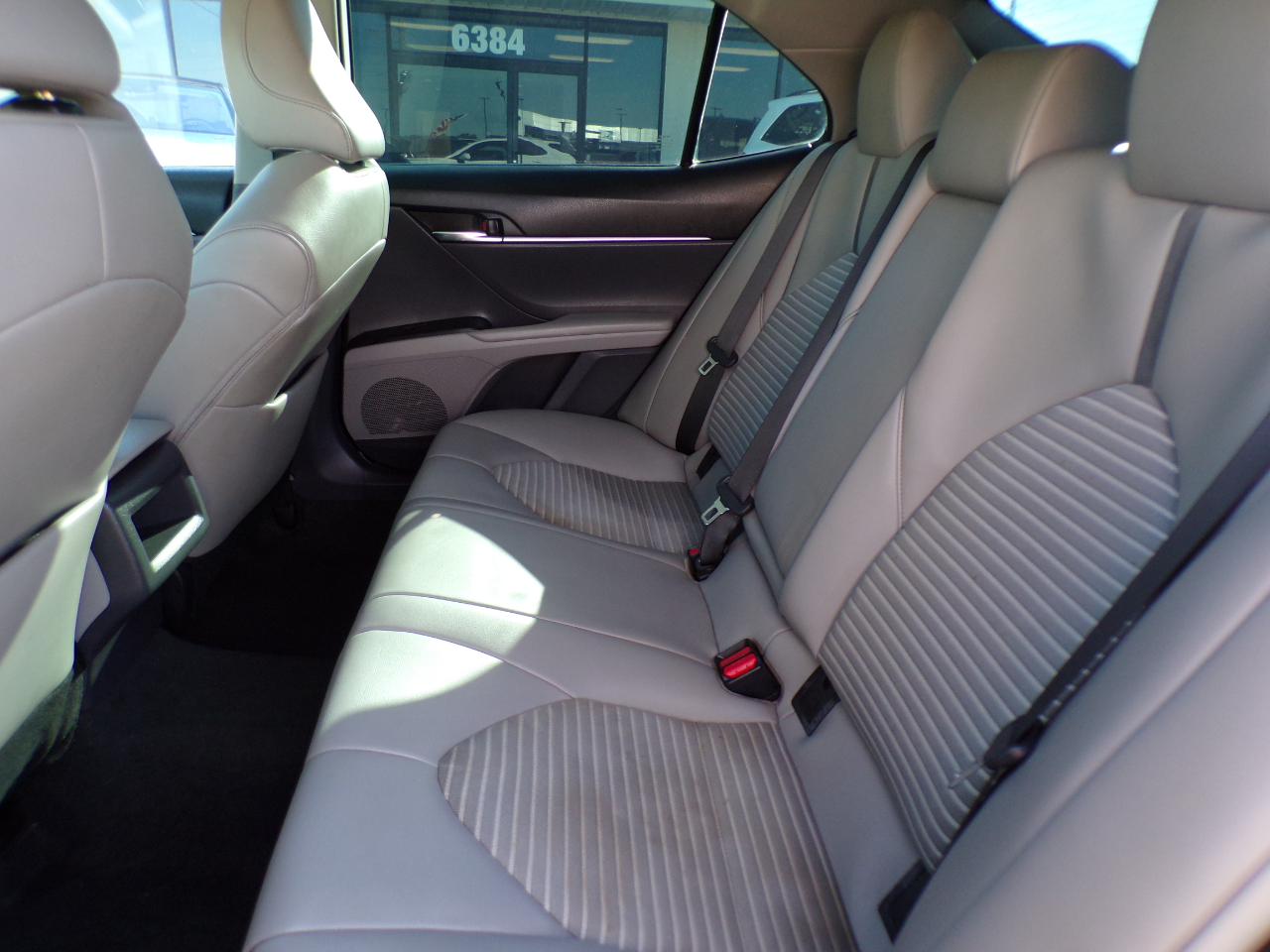 Toyota Camry SE Auto (Natl) 2022