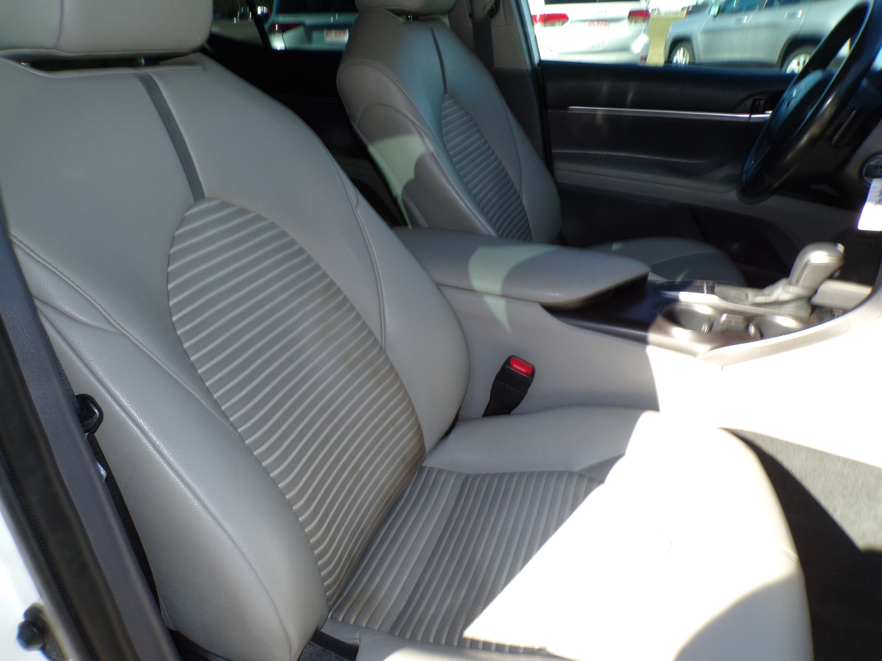 Toyota Camry SE Auto (Natl) 2022