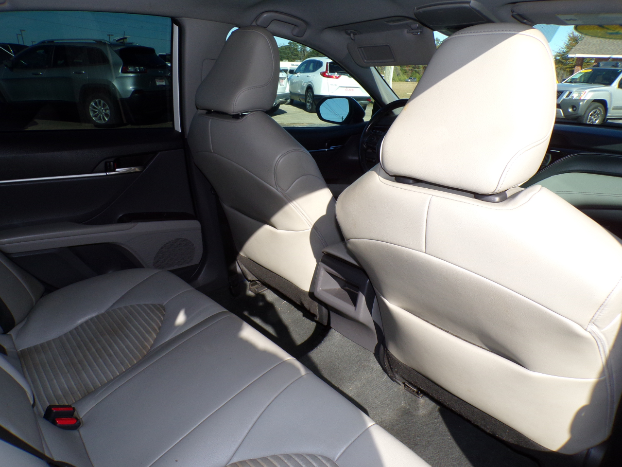 Toyota Camry SE Auto (Natl) 2022